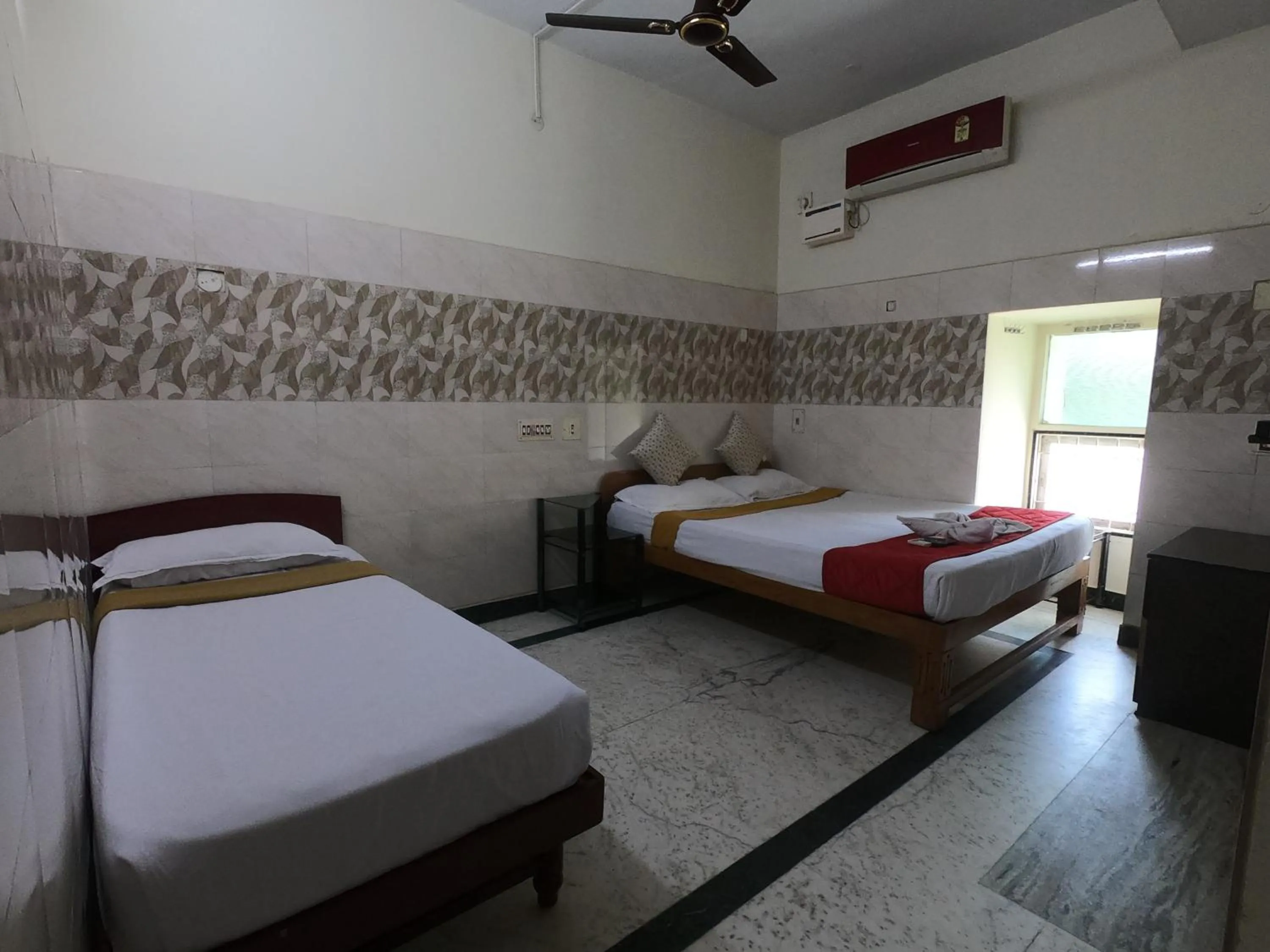 Bed in Just Guest House, Chennai Airport