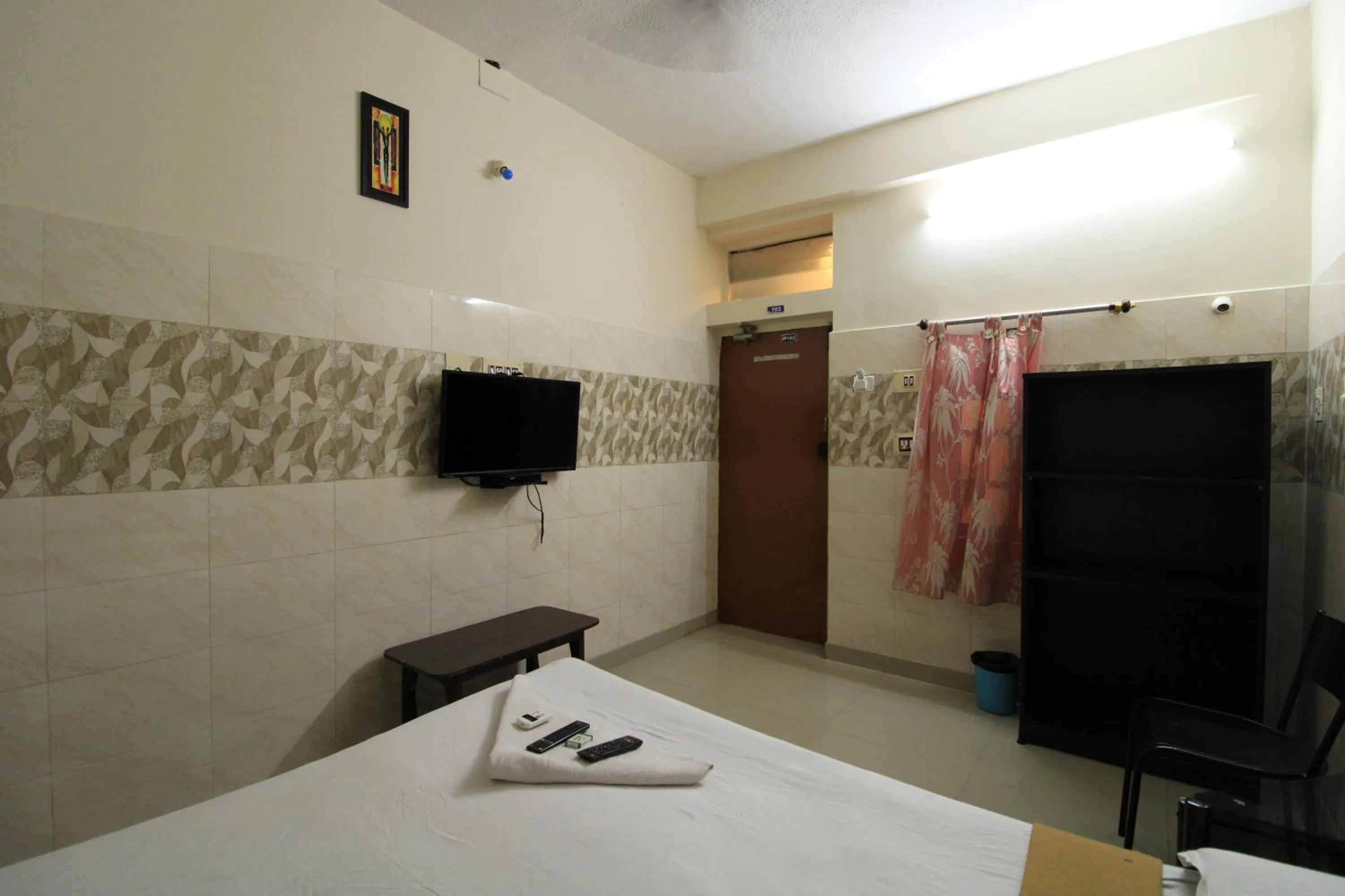 Bed in Just Guest House, Chennai Airport