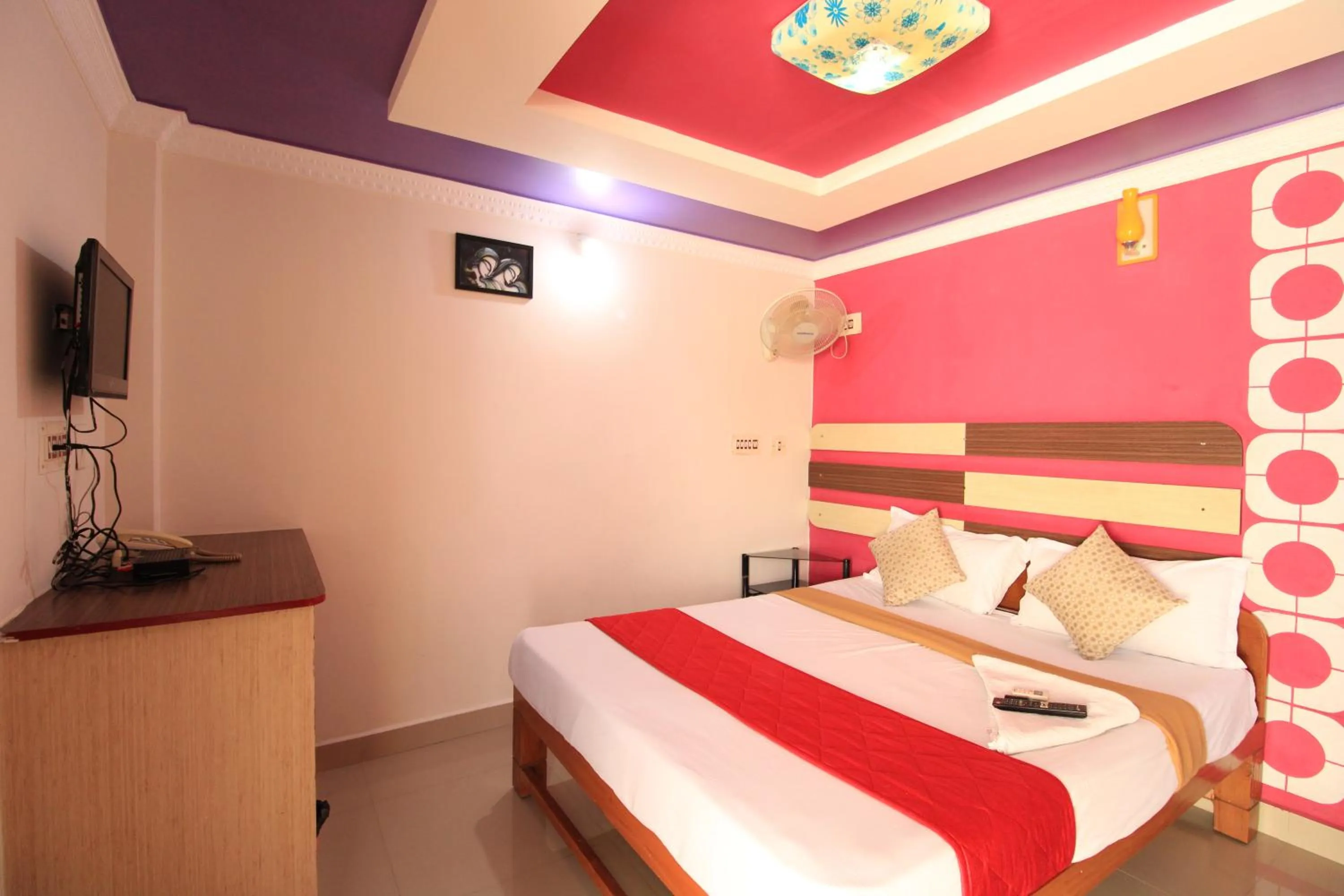 Bed in Just Guest House, Chennai Airport