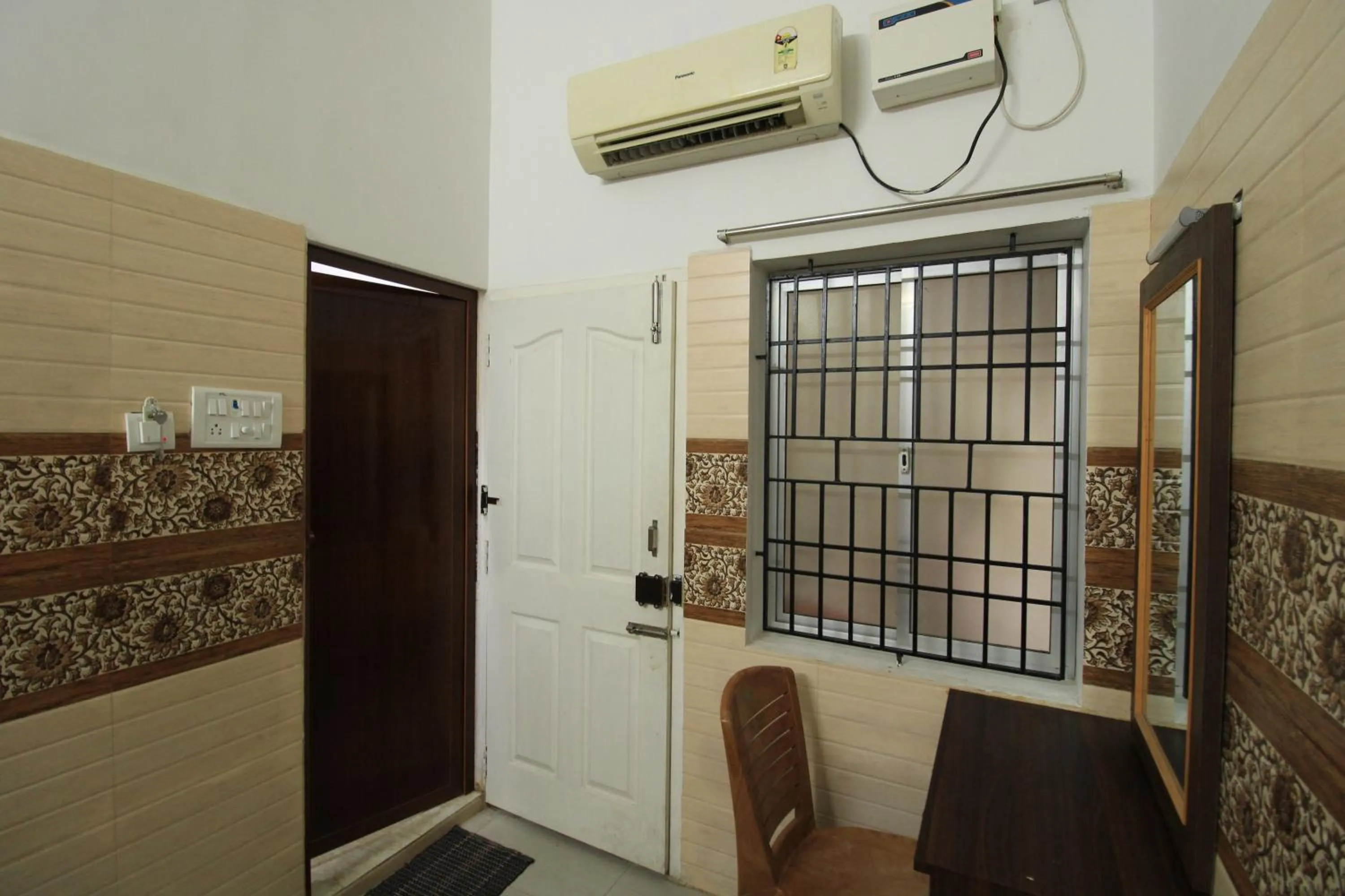 air conditioner in Just Guest House, Chennai Airport