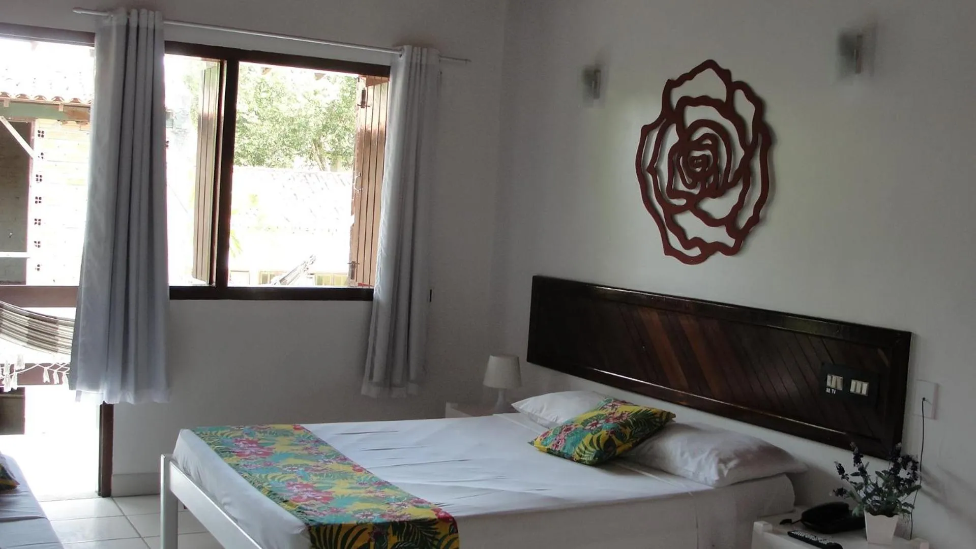 Day, Bed in Taperapuan Praia Hotel