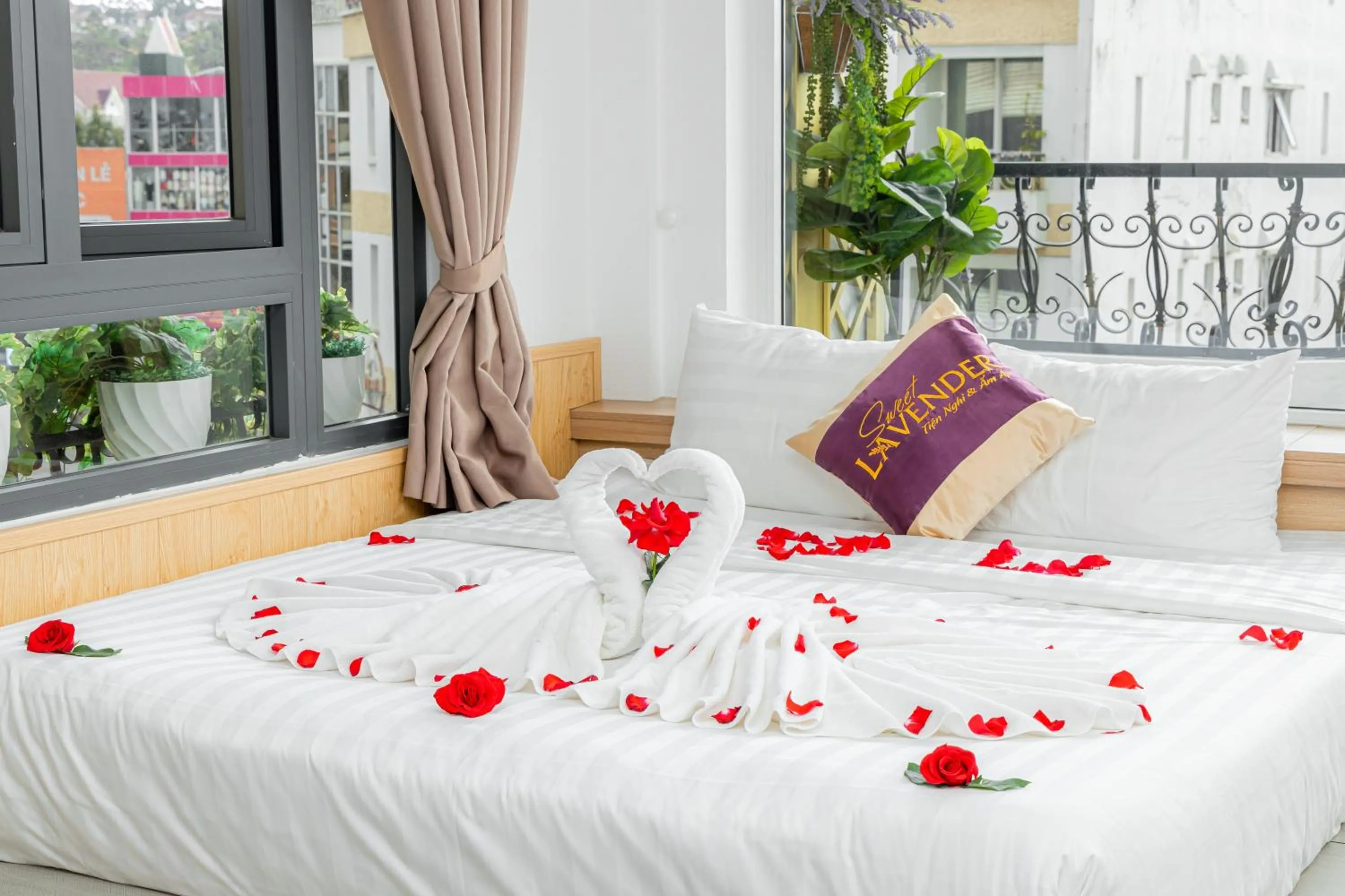 Bedroom, Bed in Sweet Lavender Hotel