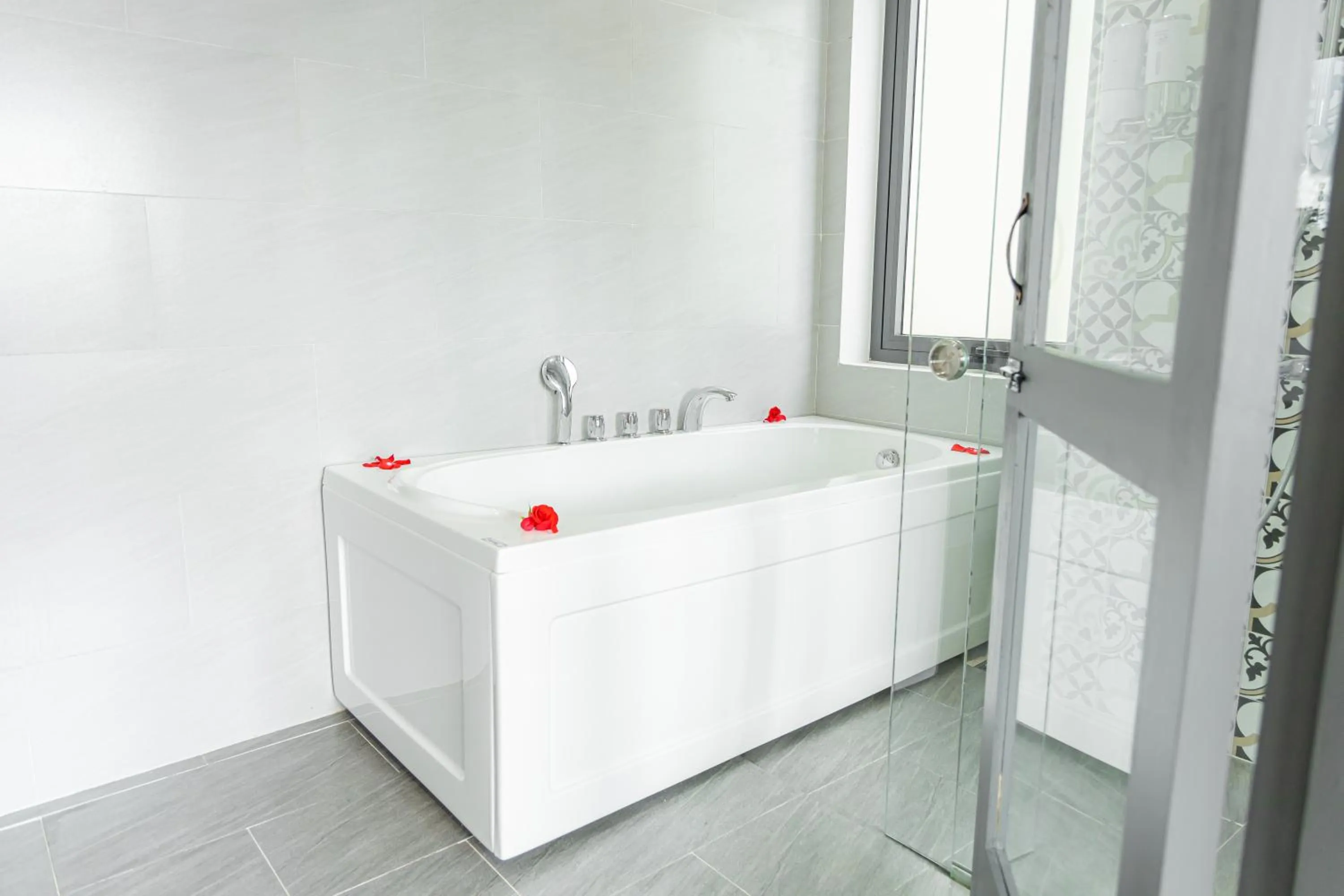 Bathroom in Sweet Lavender Hotel