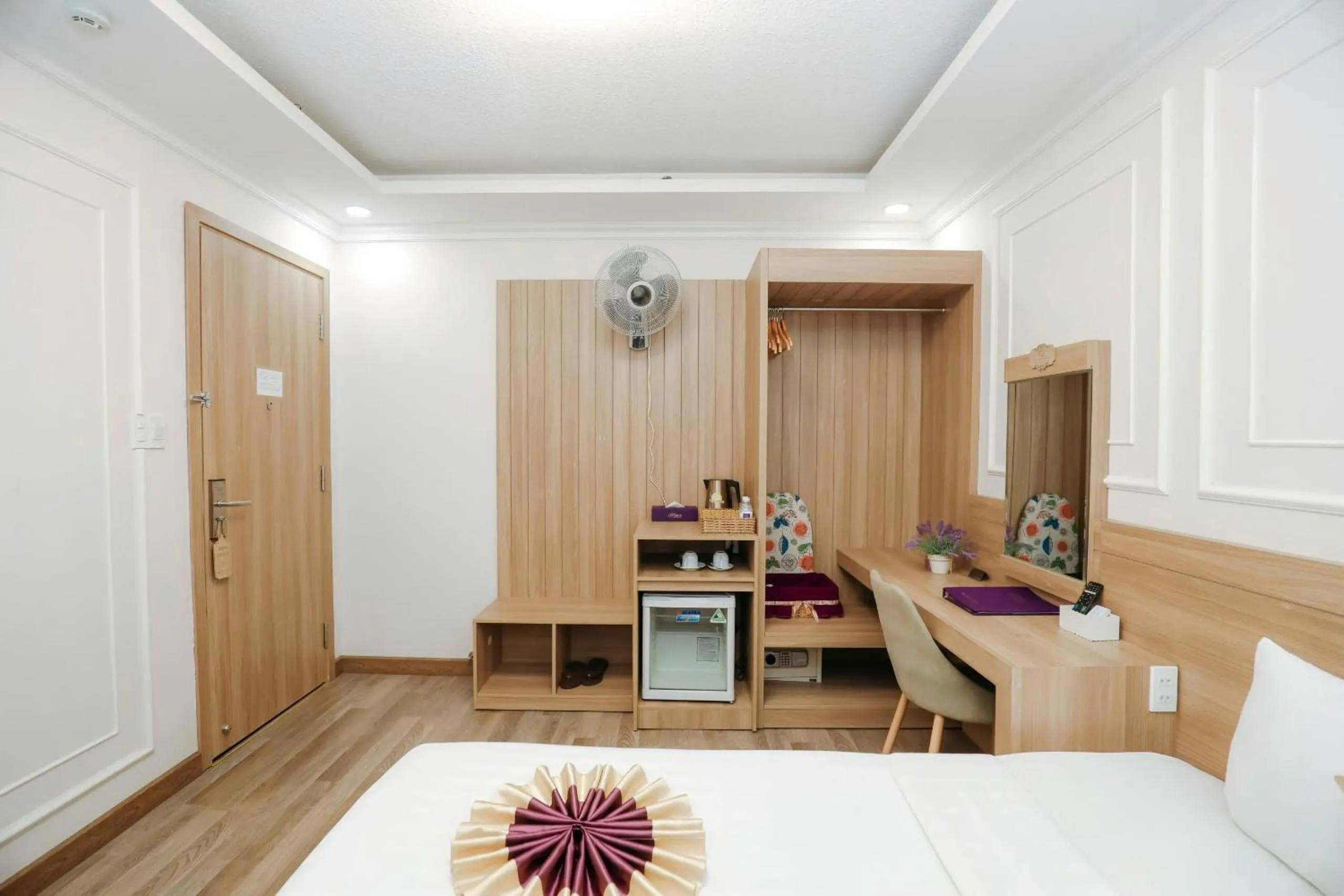 Bedroom, Bed in Sweet Lavender Hotel