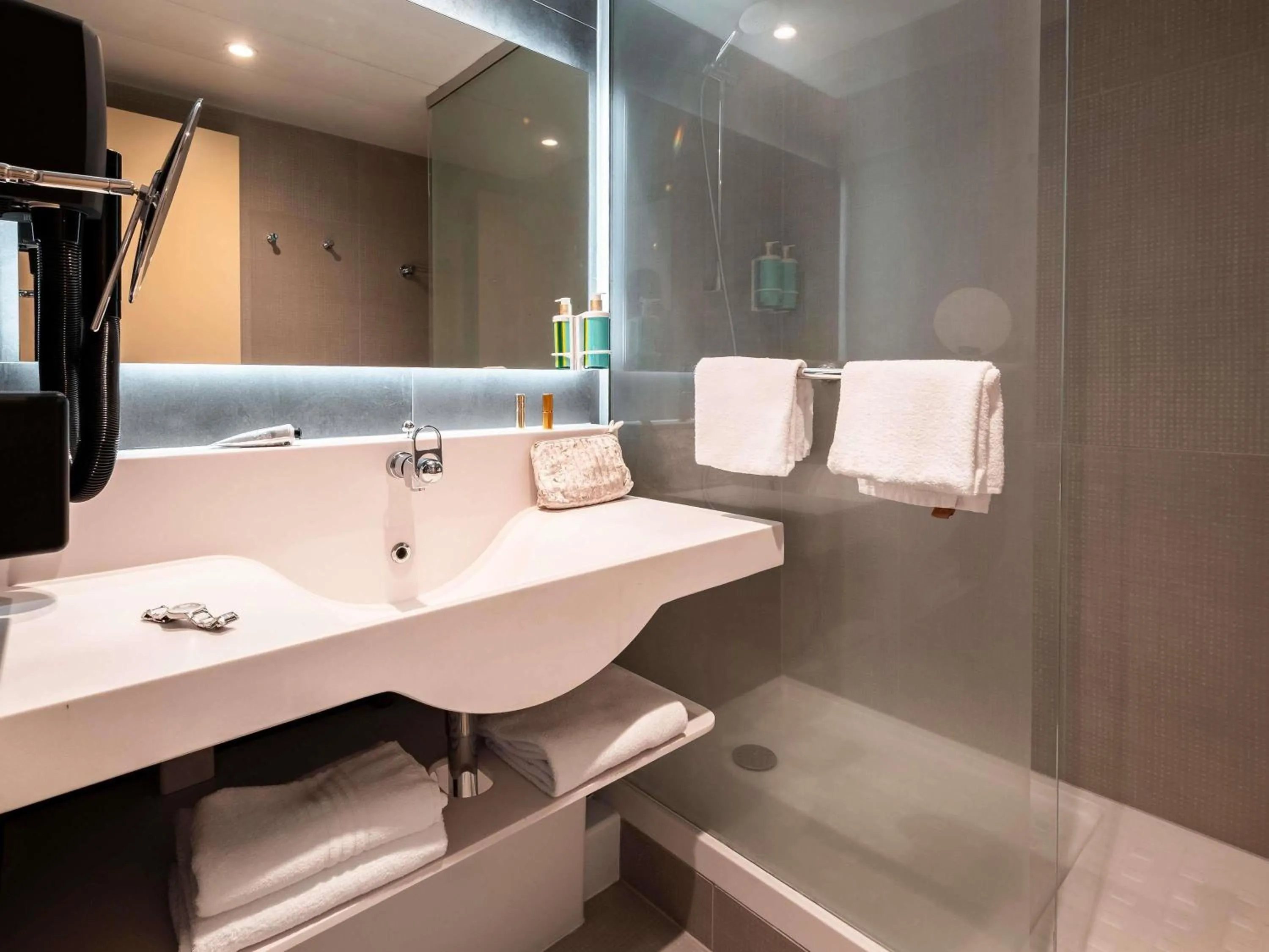 Bedroom in Novotel Belfort Centre Atria