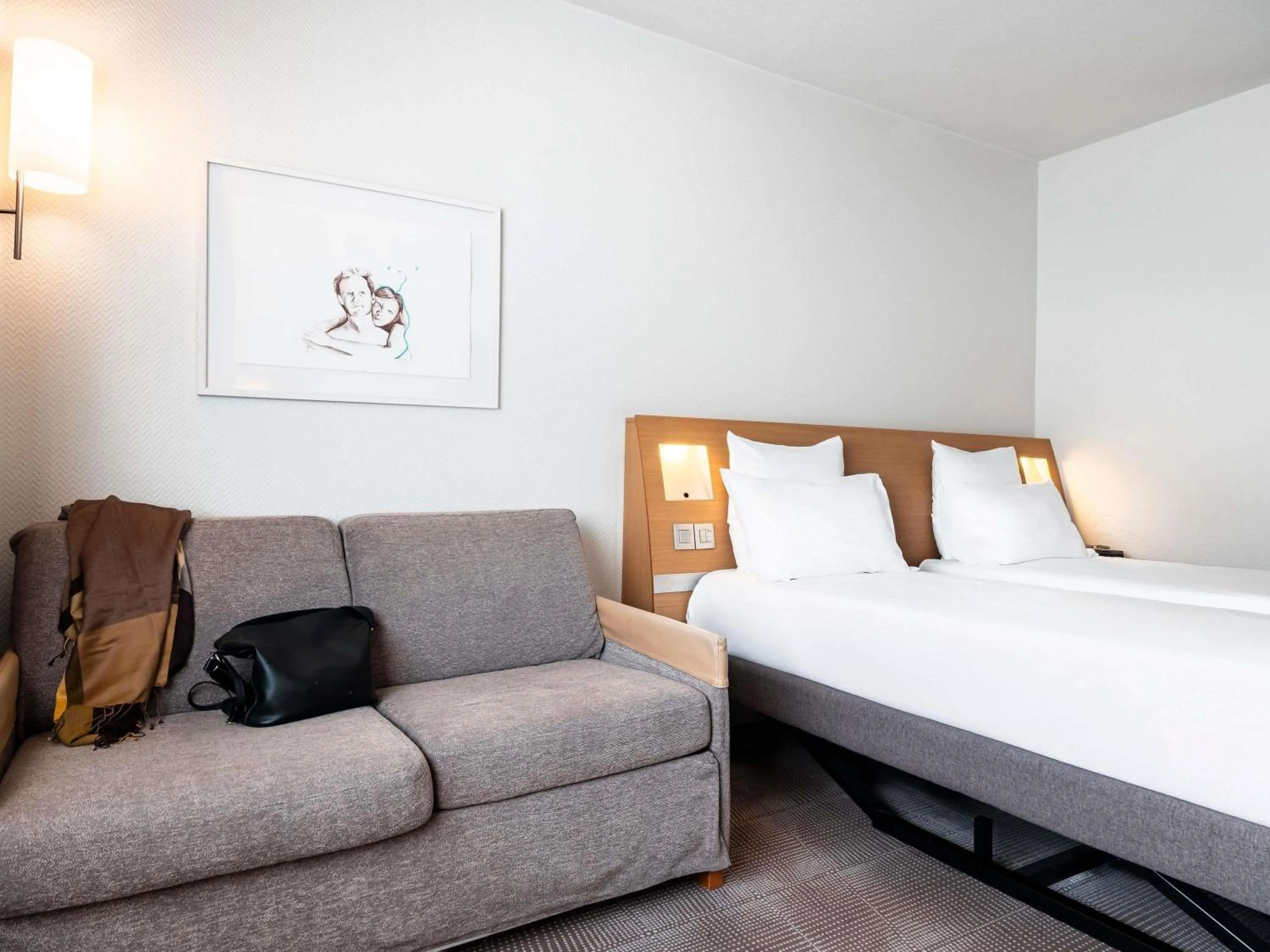 Bedroom, Bed in Novotel Belfort Centre Atria