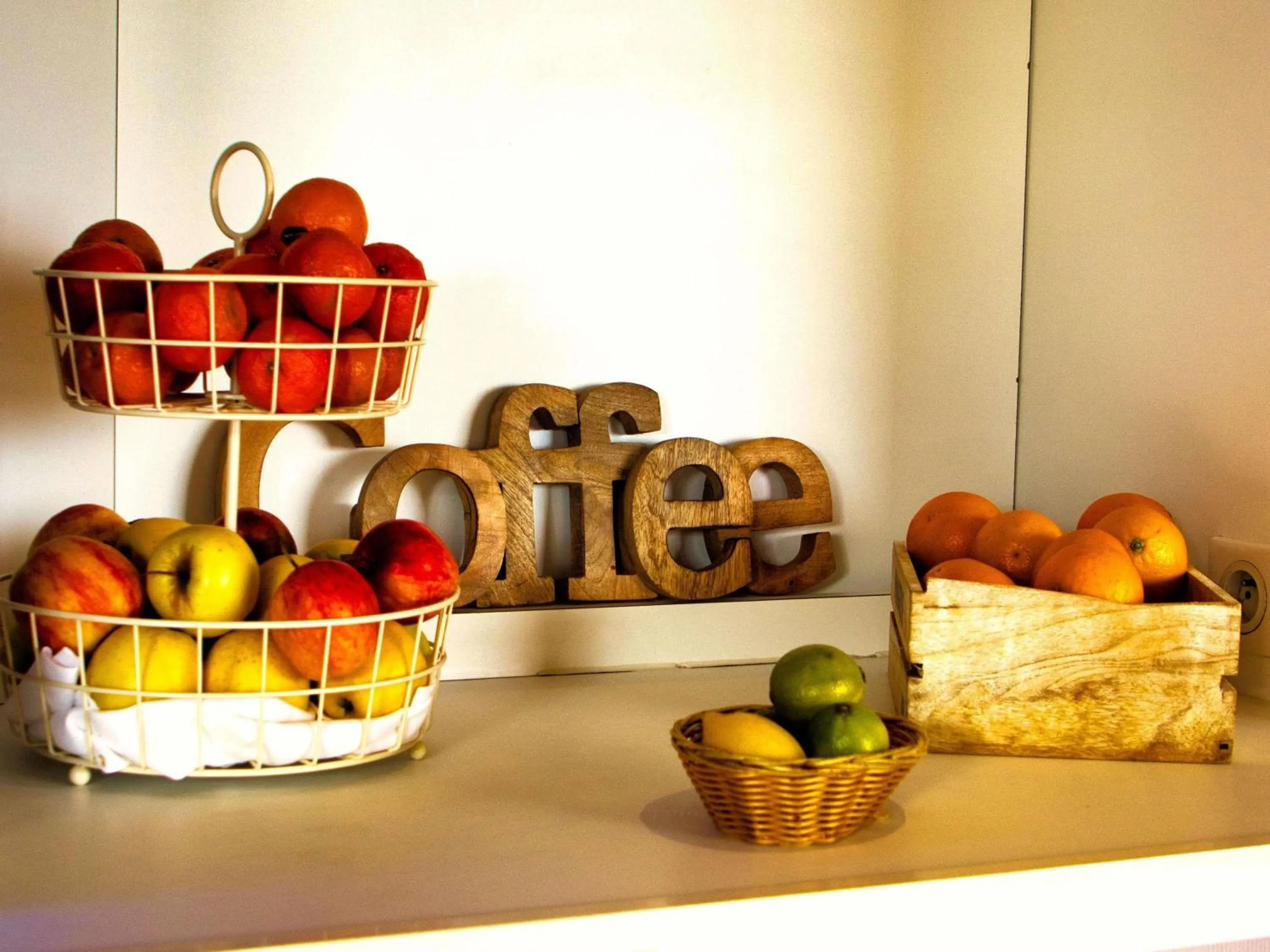 Lounge or bar in ibis Styles Ouistreham