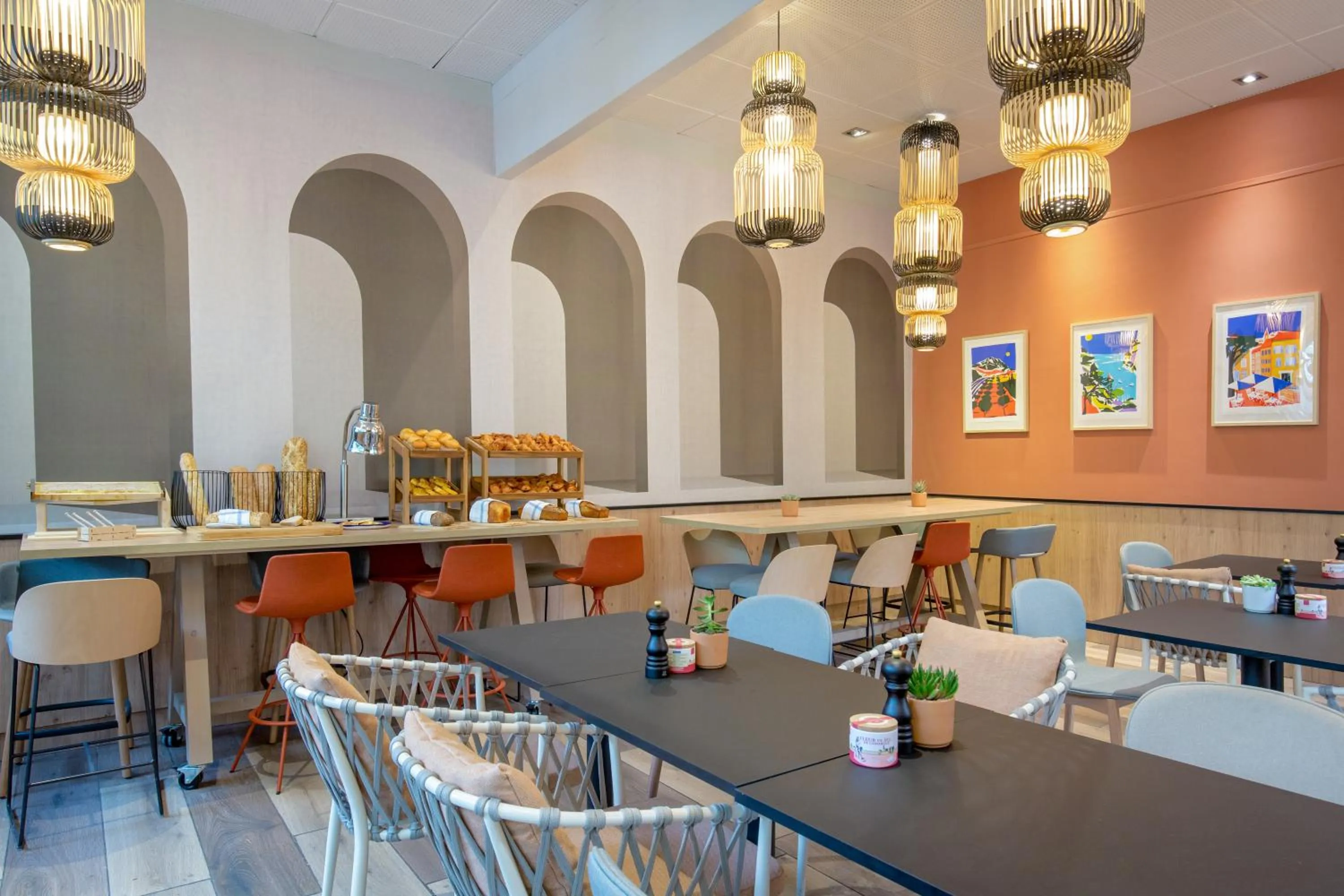 Breakfast in Novotel Aix-en-Provence Pont de L'Arc