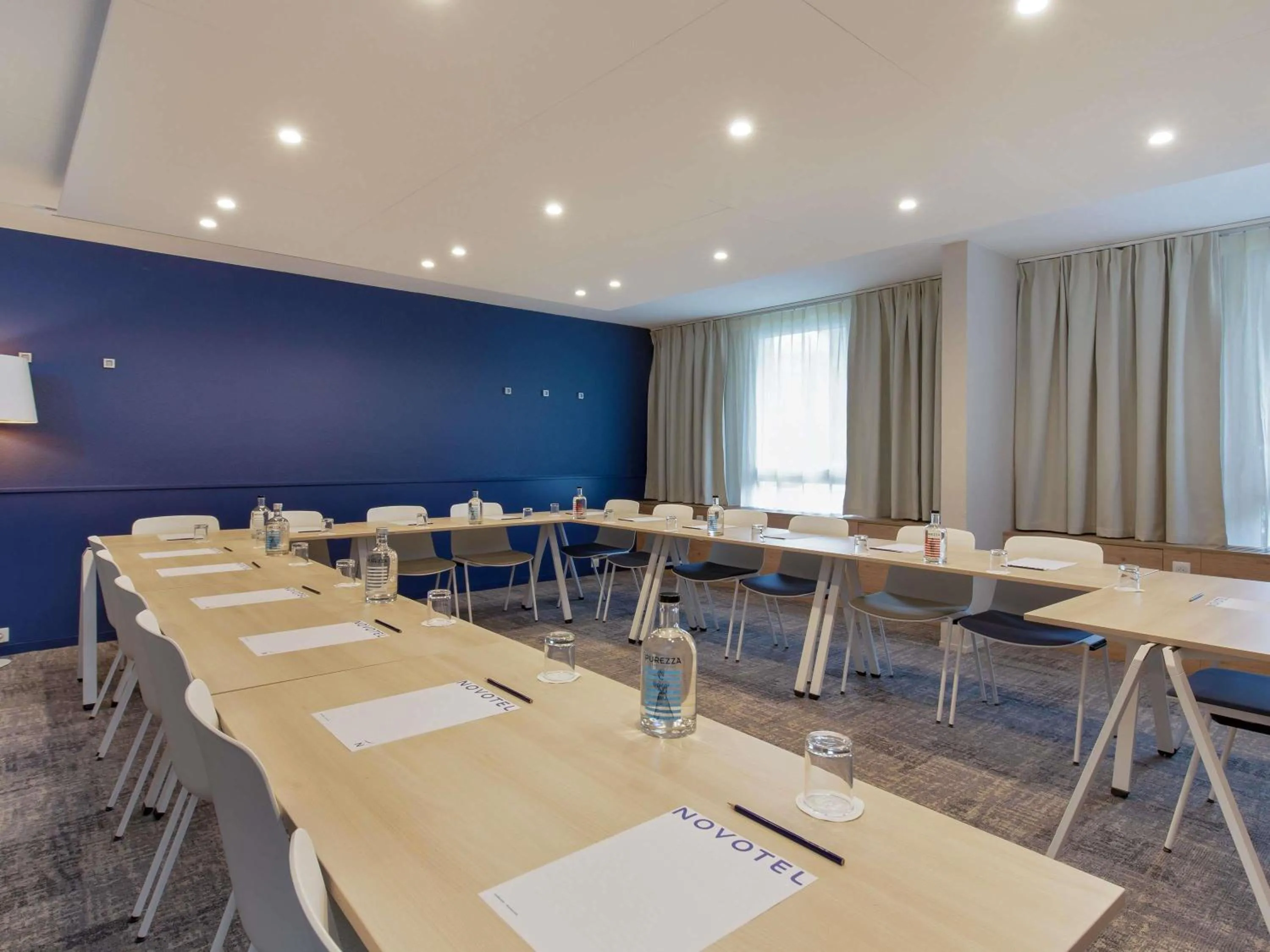 Meeting/conference room in Novotel Aix-en-Provence Pont de L'Arc
