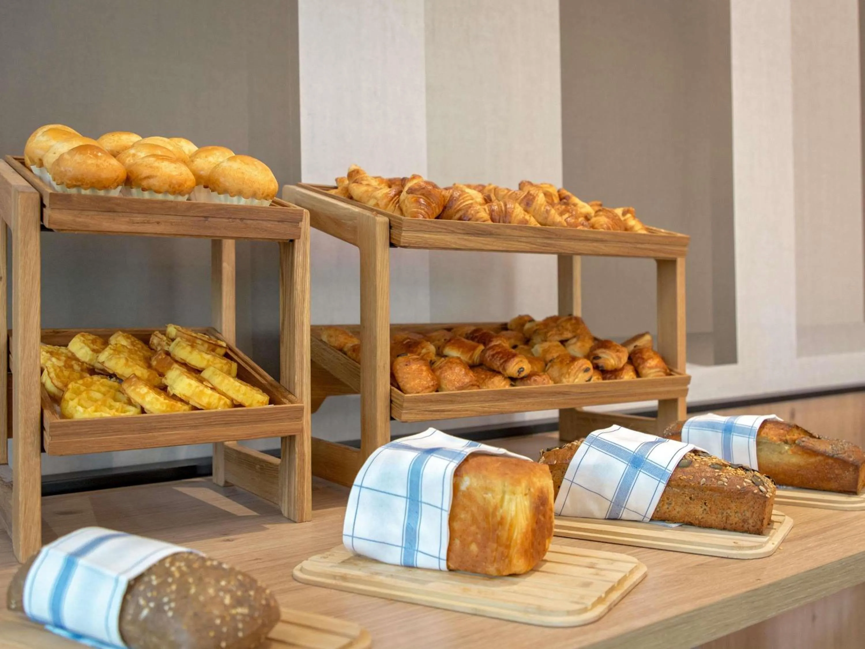 Breakfast in Novotel Aix-en-Provence Pont de L'Arc