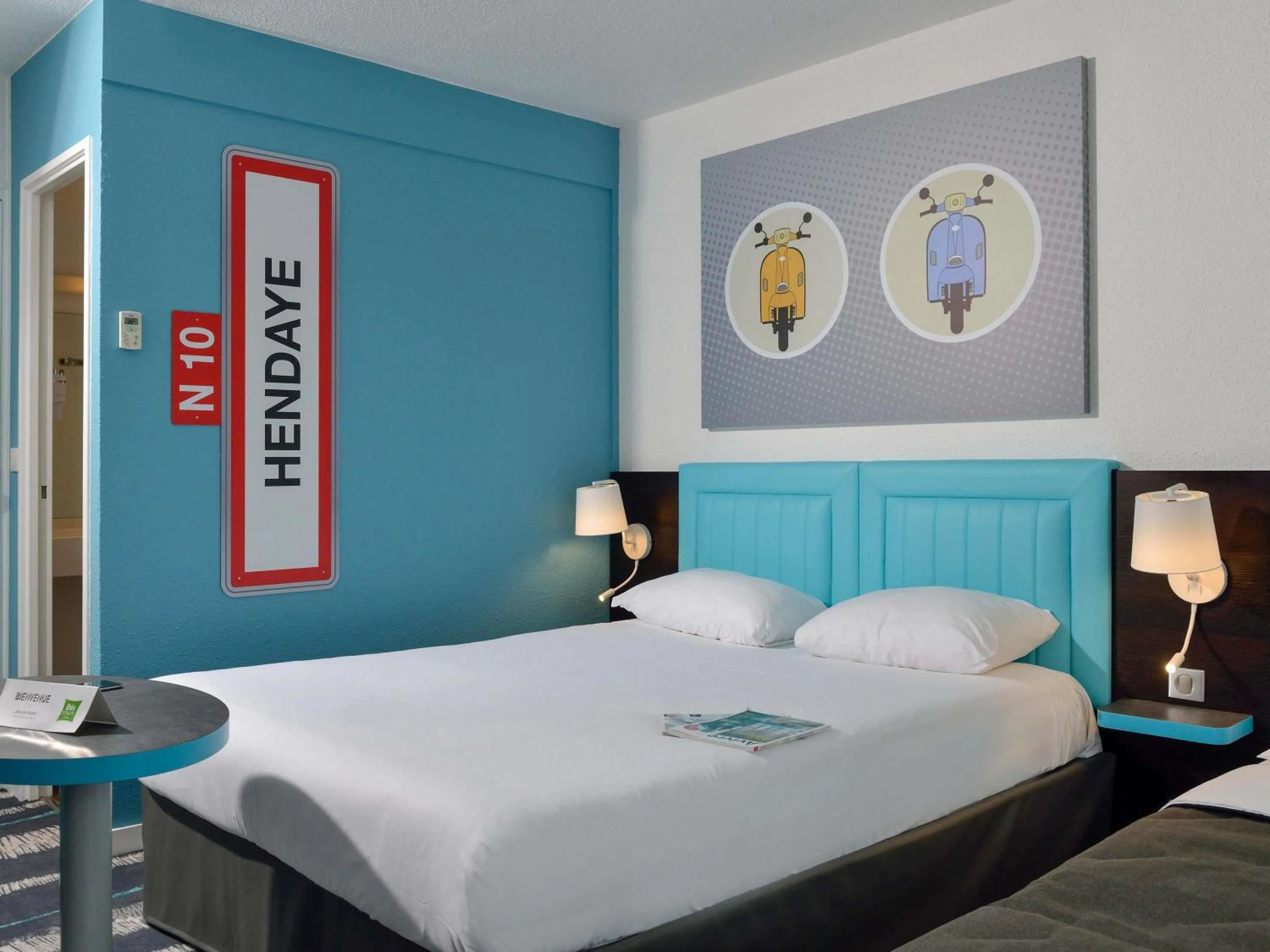 Bedroom, Bed in ibis Styles Angoulême Nord - hôtel restaurant