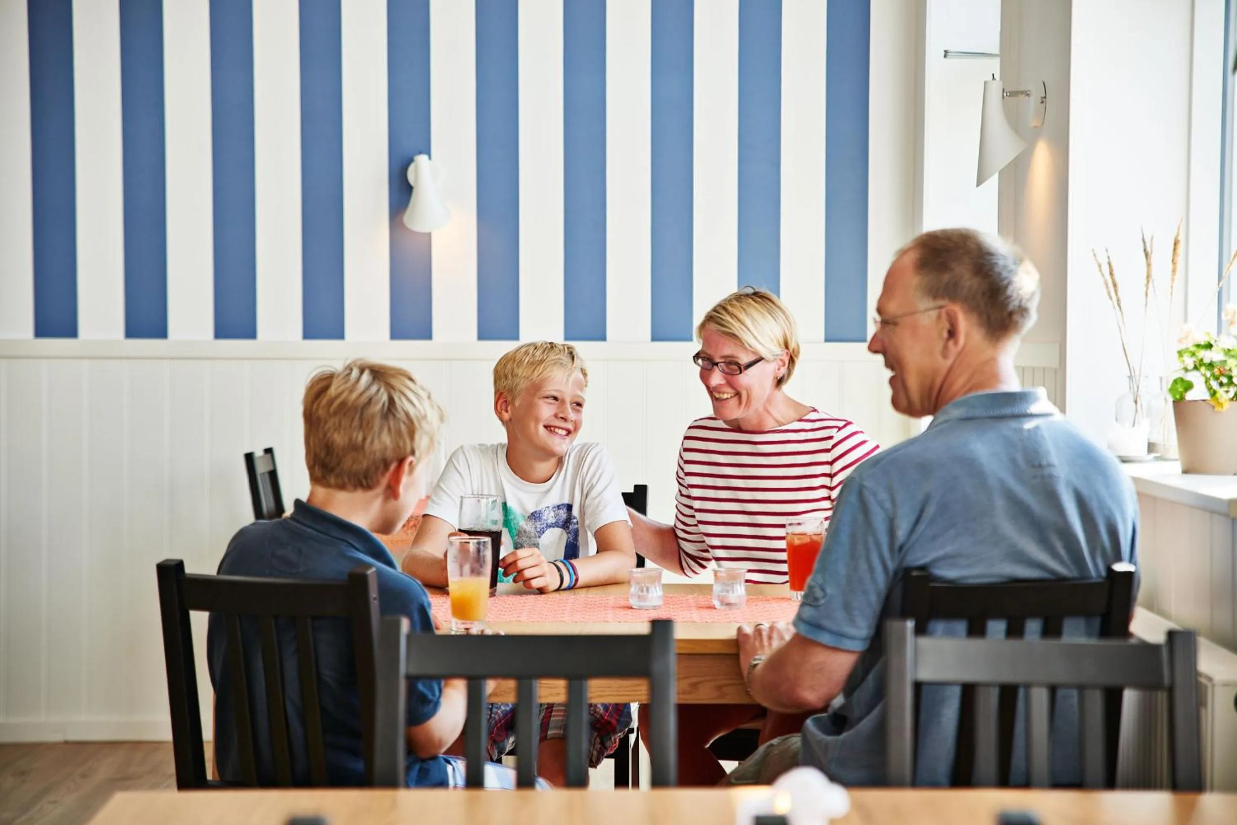 Restaurant/places to eat in Lindvig - Ferie i naturen