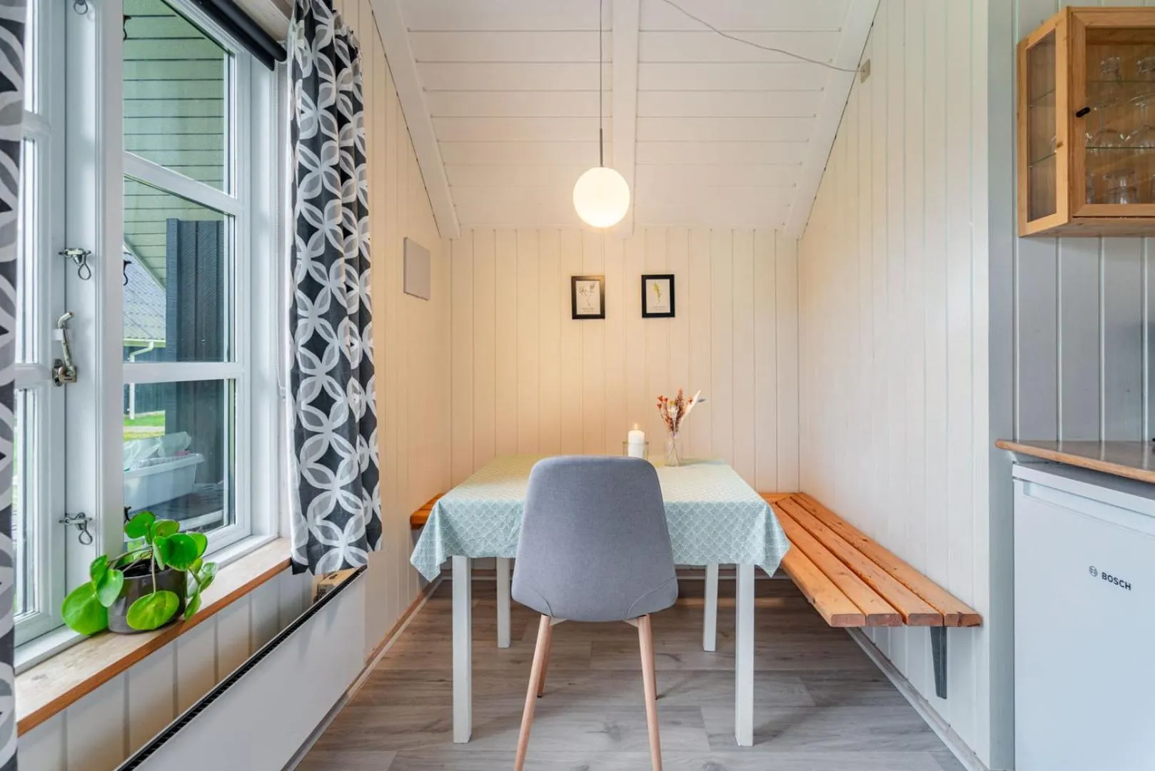 Kitchen or kitchenette in Lindvig - Ferie i naturen