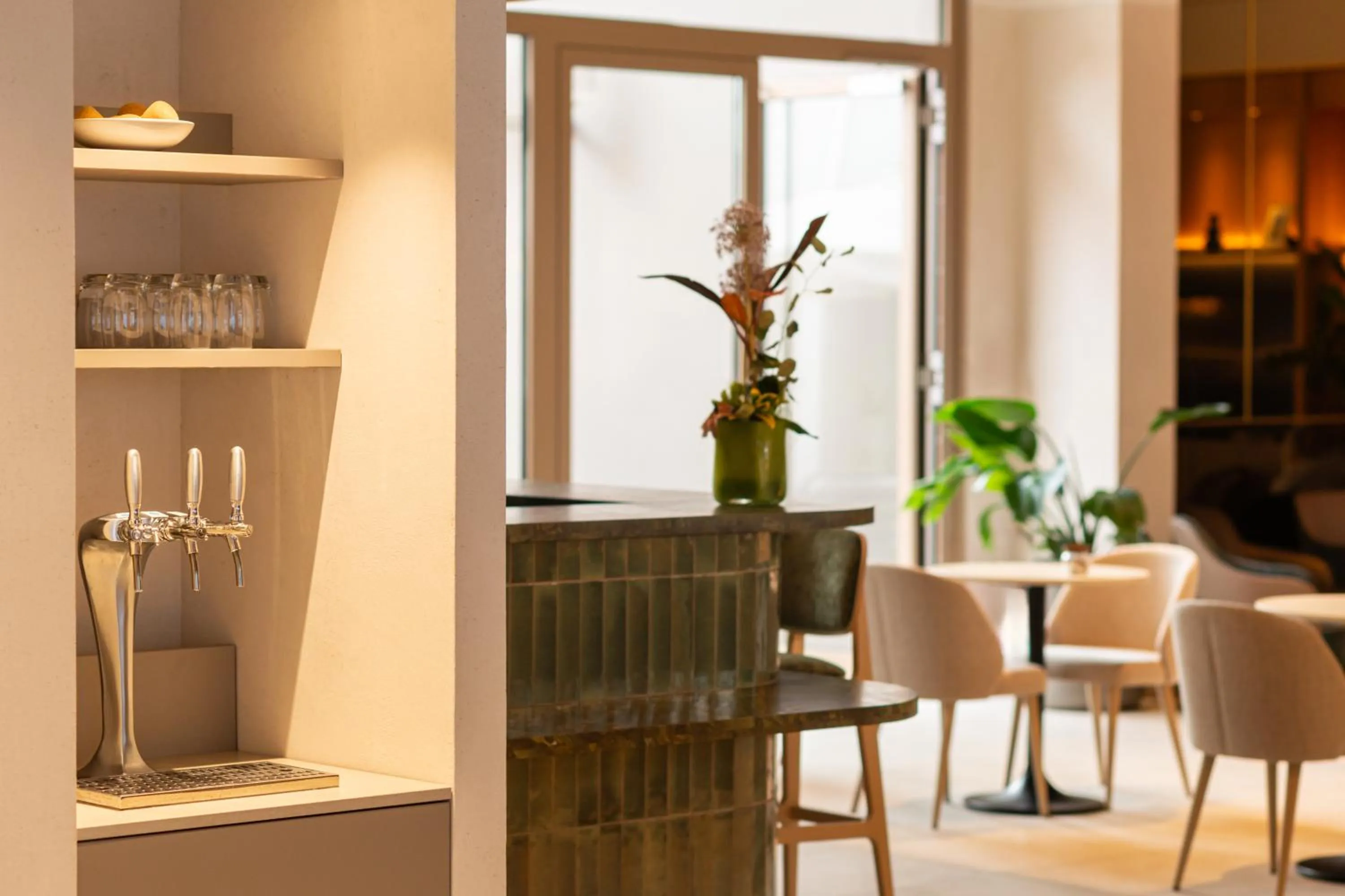 Lounge or bar in Mercure Colmar Centre Unterlinden