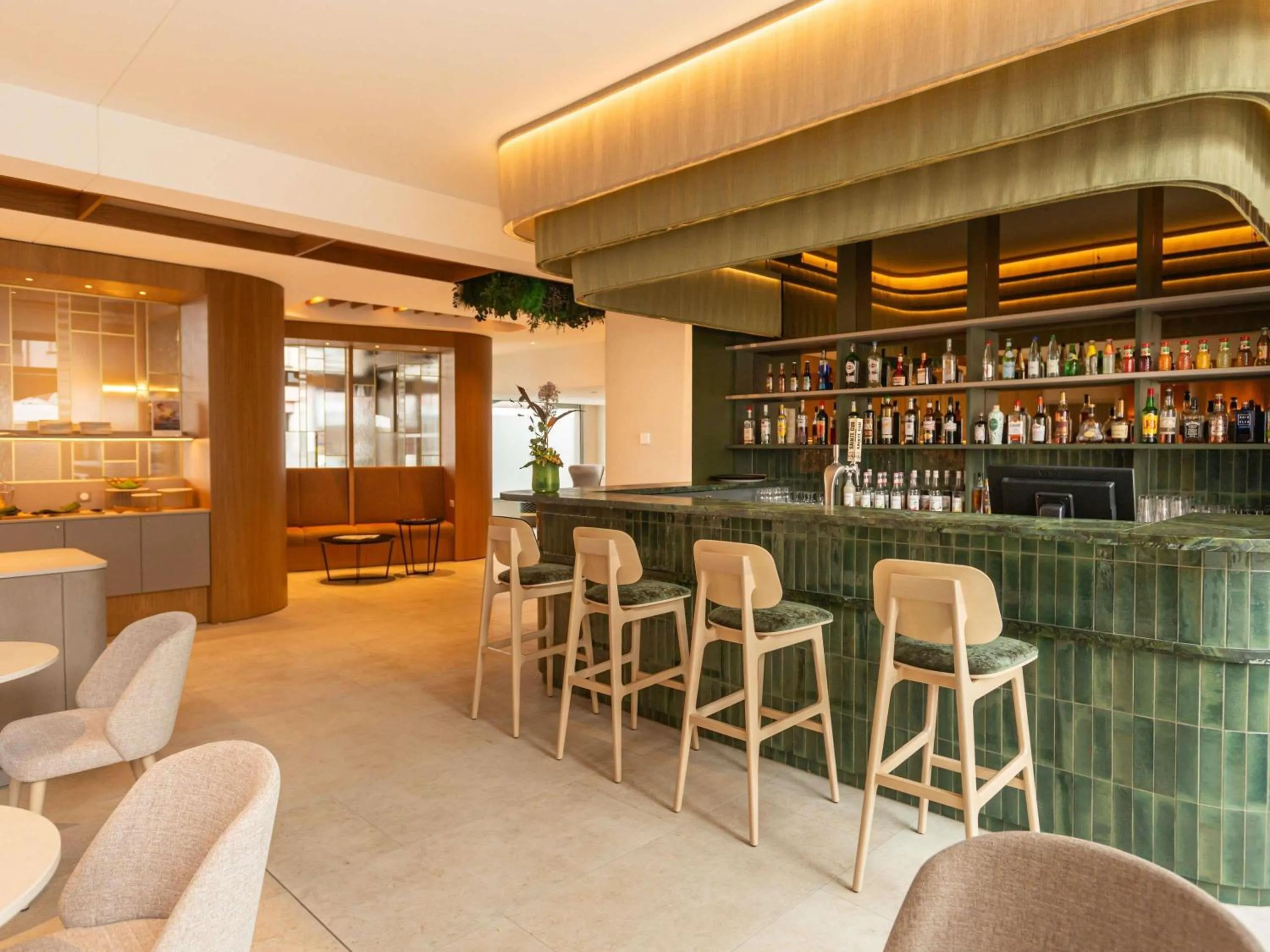 Lounge or bar in Mercure Colmar Centre Unterlinden