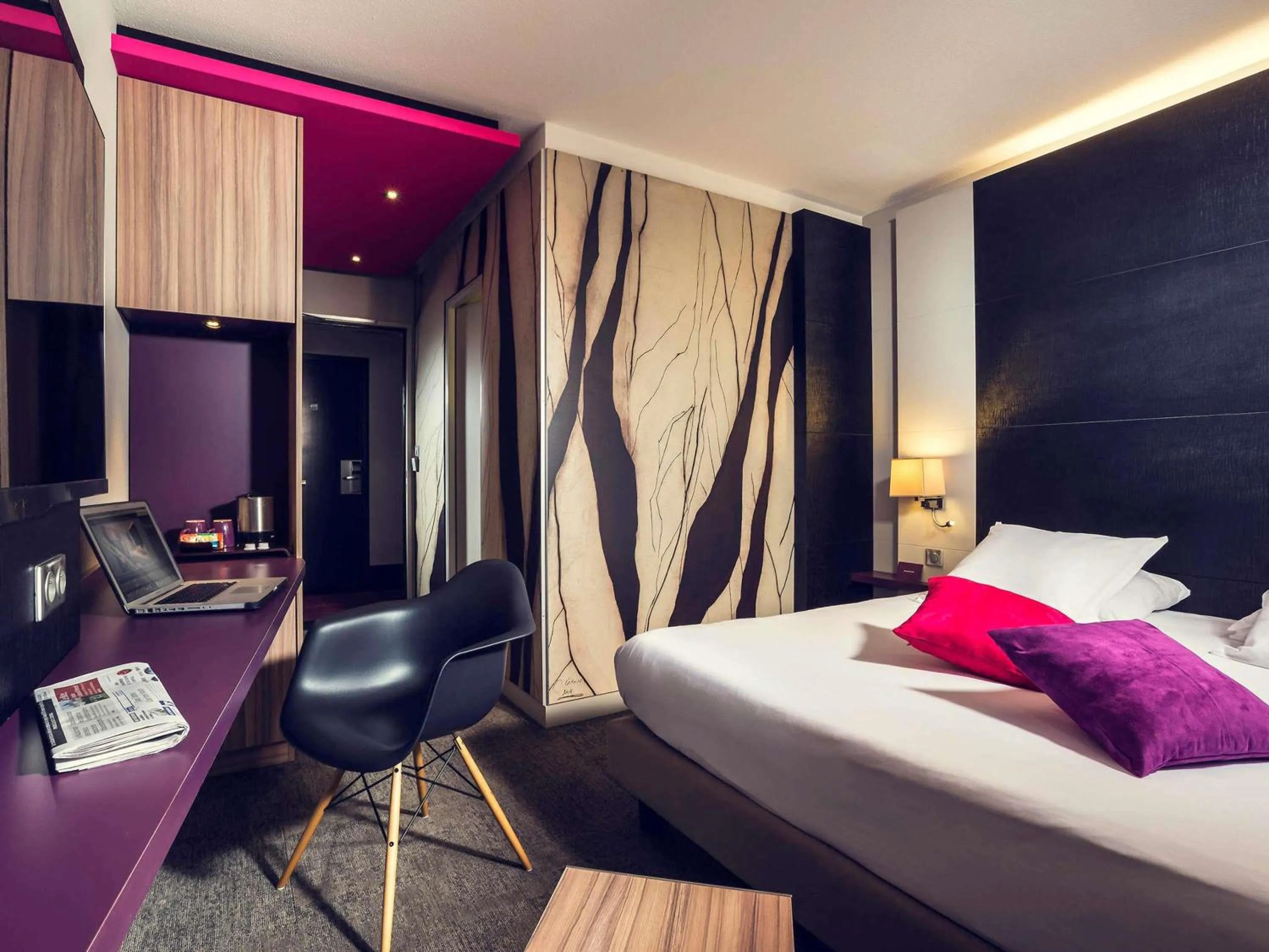 Bedroom, Bed in Mercure Colmar Centre Unterlinden