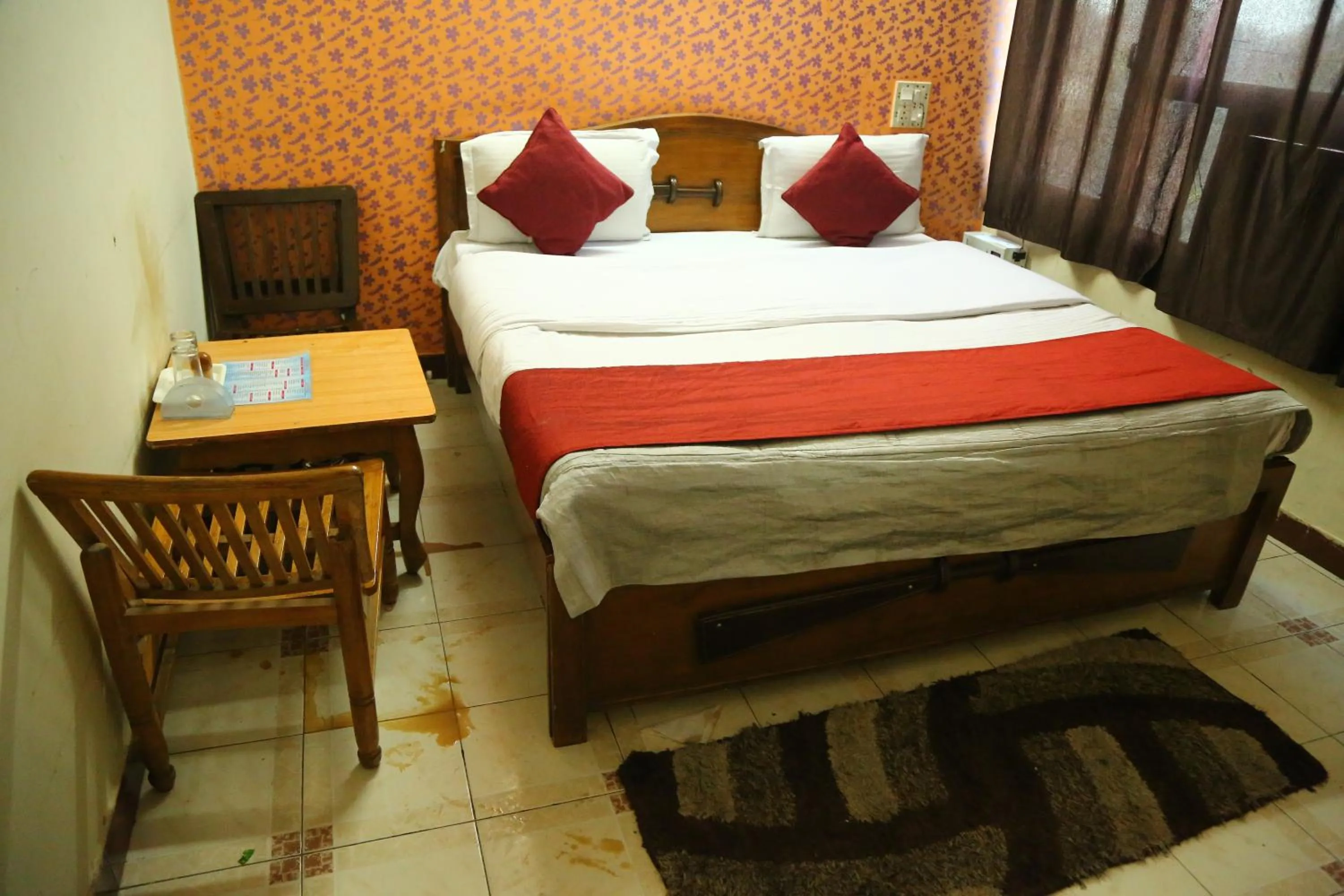 Bed in DIAMOND PALACE