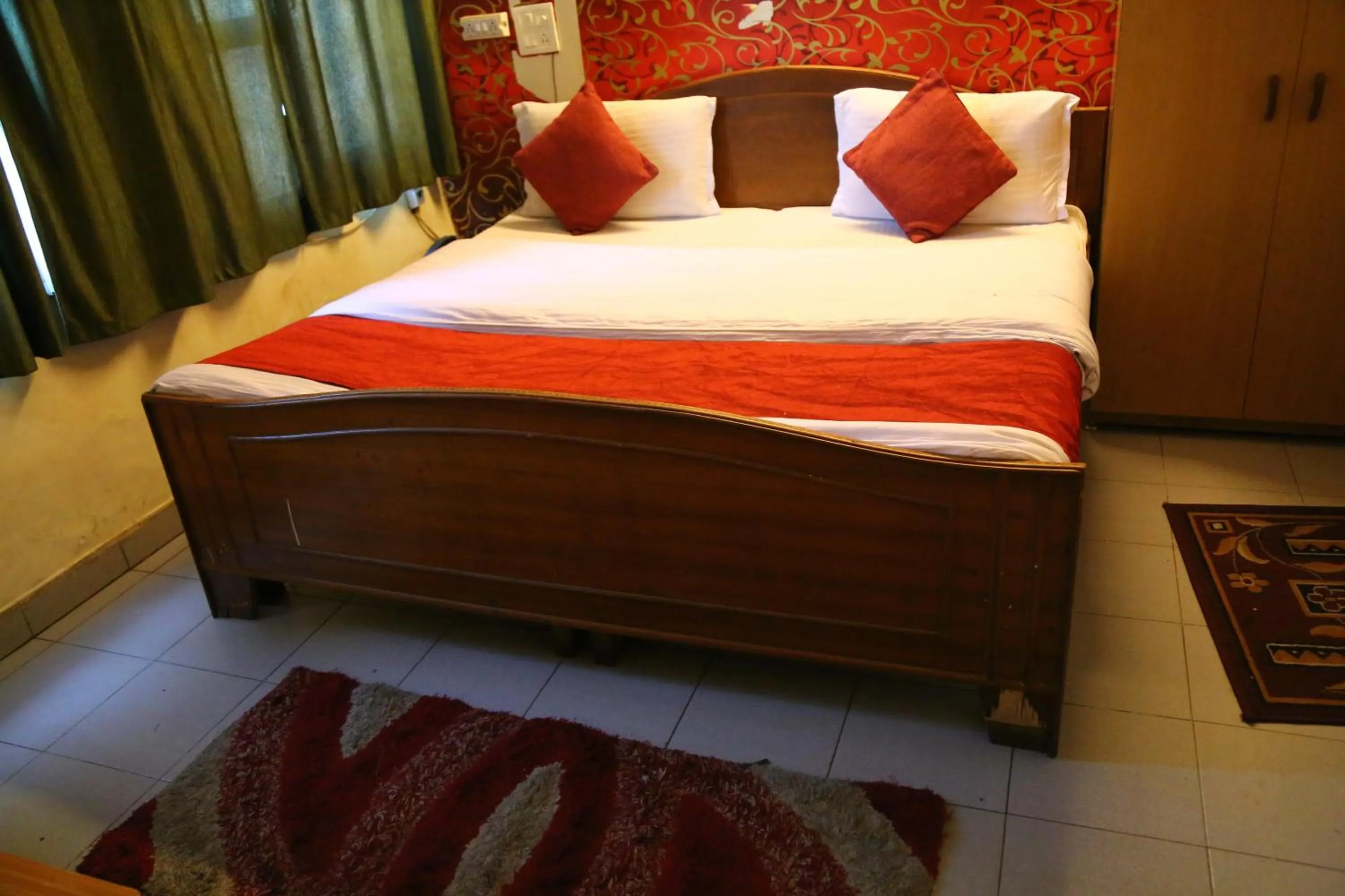 Bed in DIAMOND PALACE