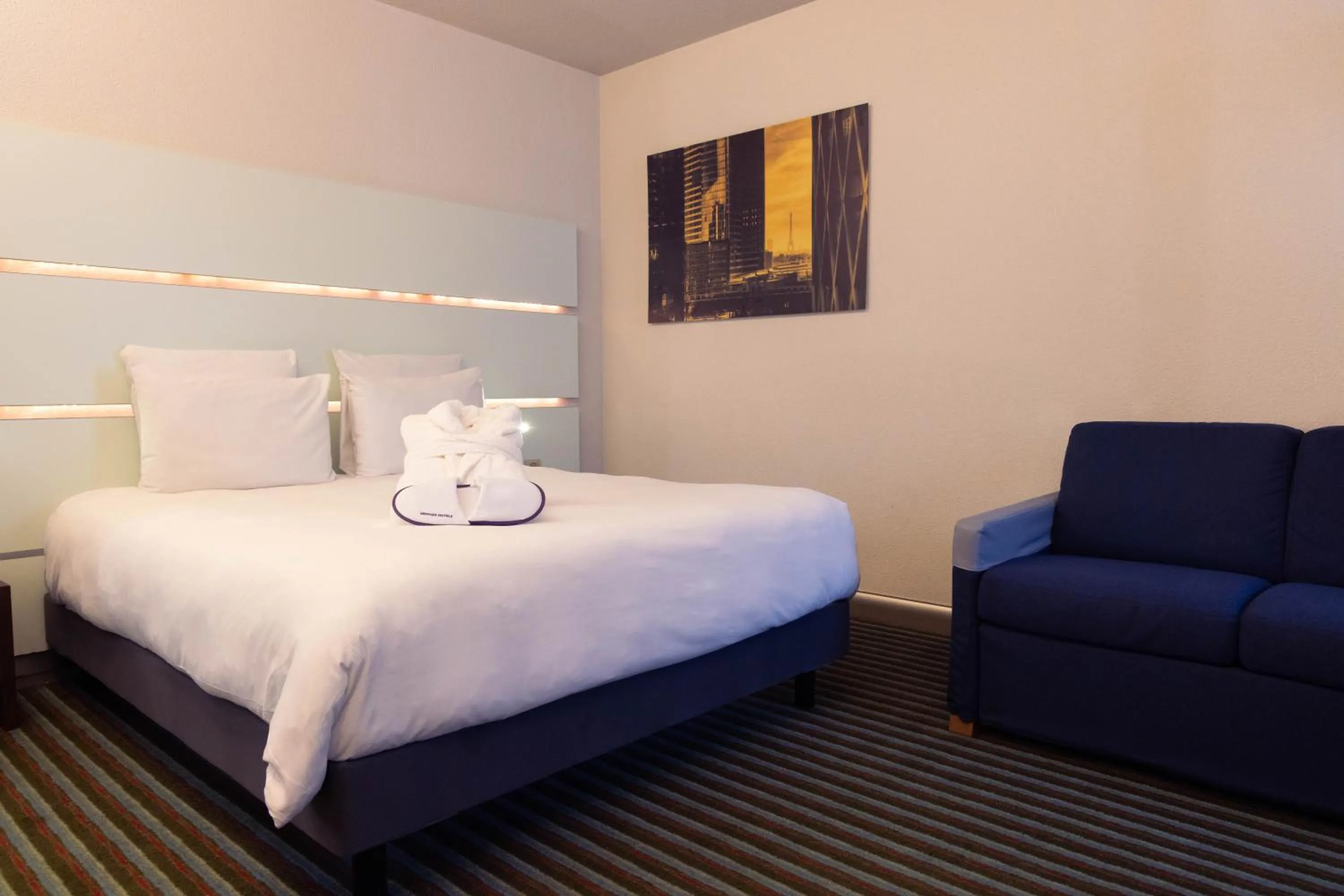 Bedroom, Bed in Mercure Paris Ivry Quai De Seine