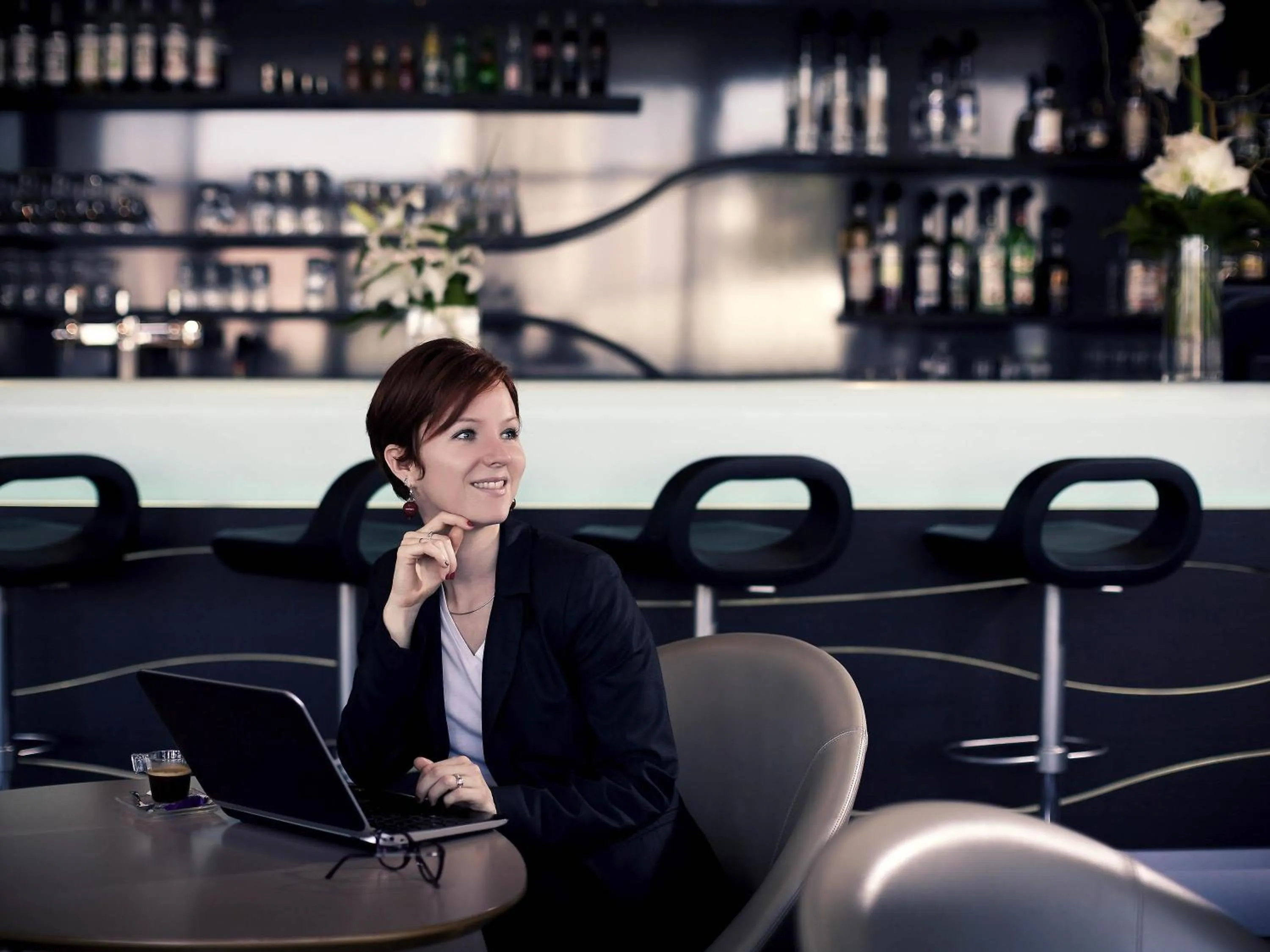 Restaurant/places to eat in Mercure Paris Ivry Quai De Seine