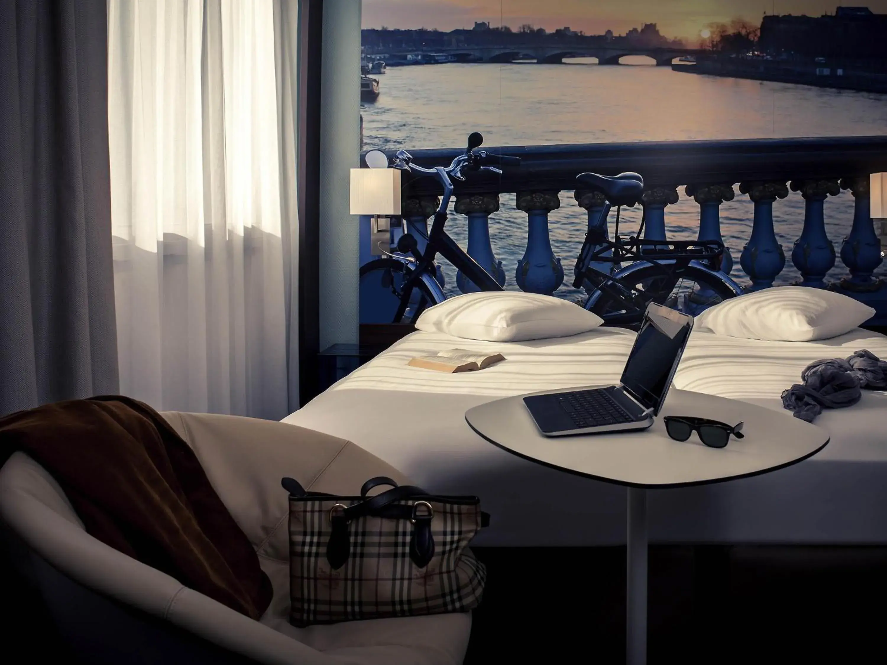 Standard Twin Room in Mercure Paris Ivry Quai De Seine Standard Twin Room in Mercure Paris Ivry Quai De Seine