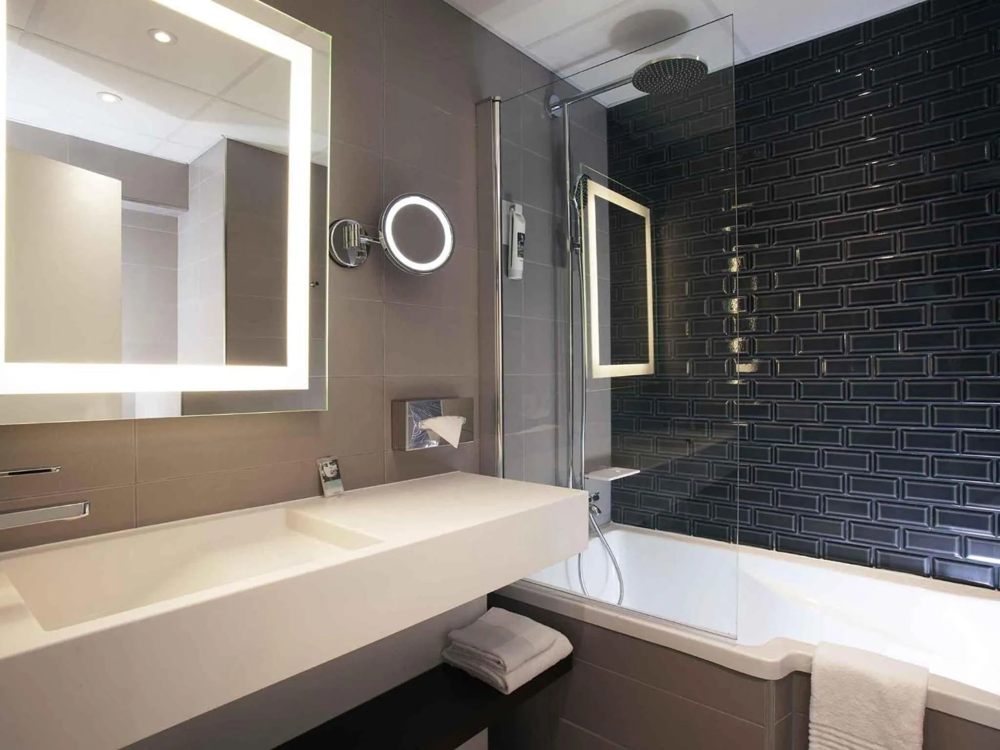 Bedroom in Mercure Paris Ivry Quai De Seine