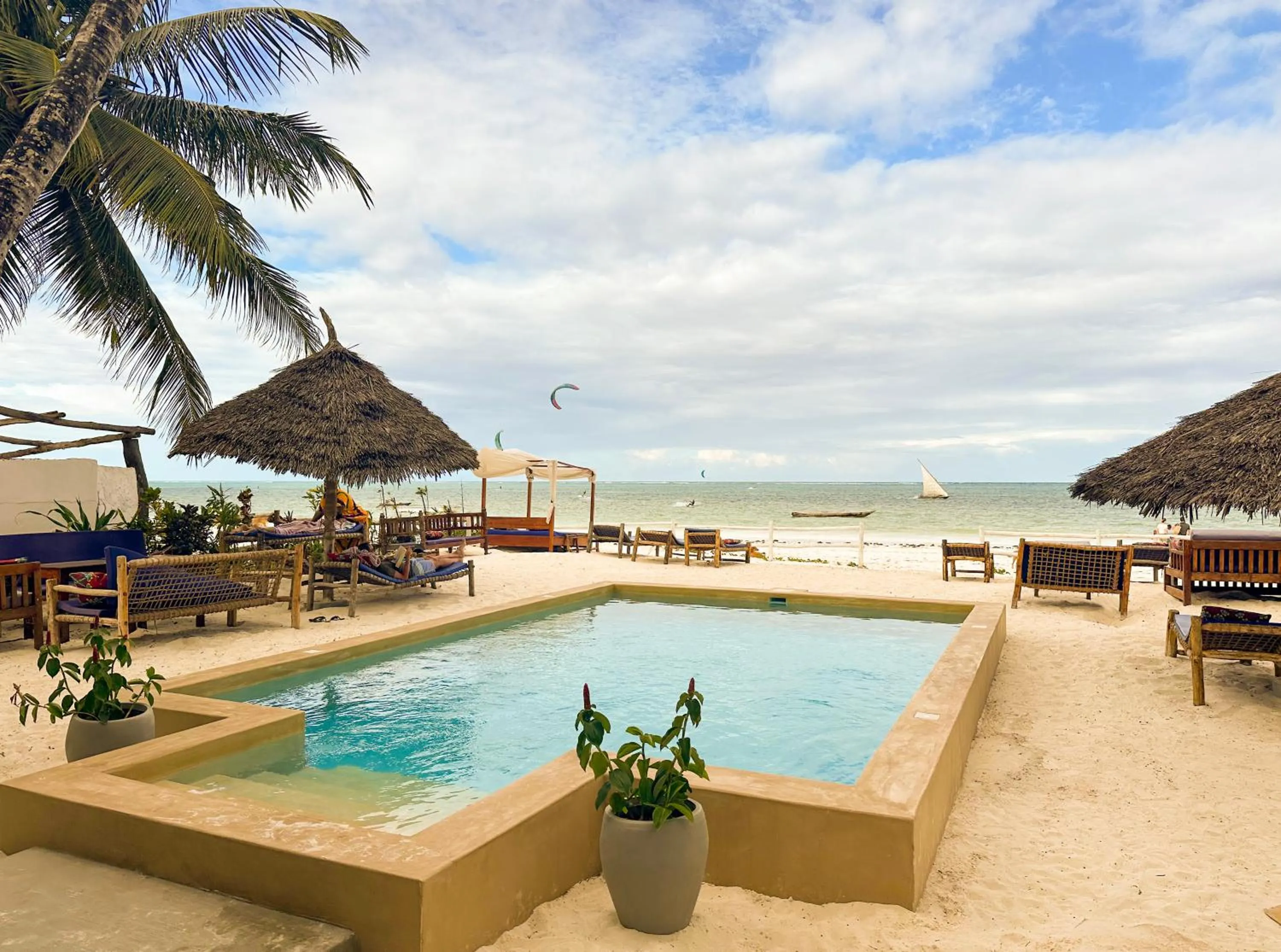 The African Paradise Beach Hotel