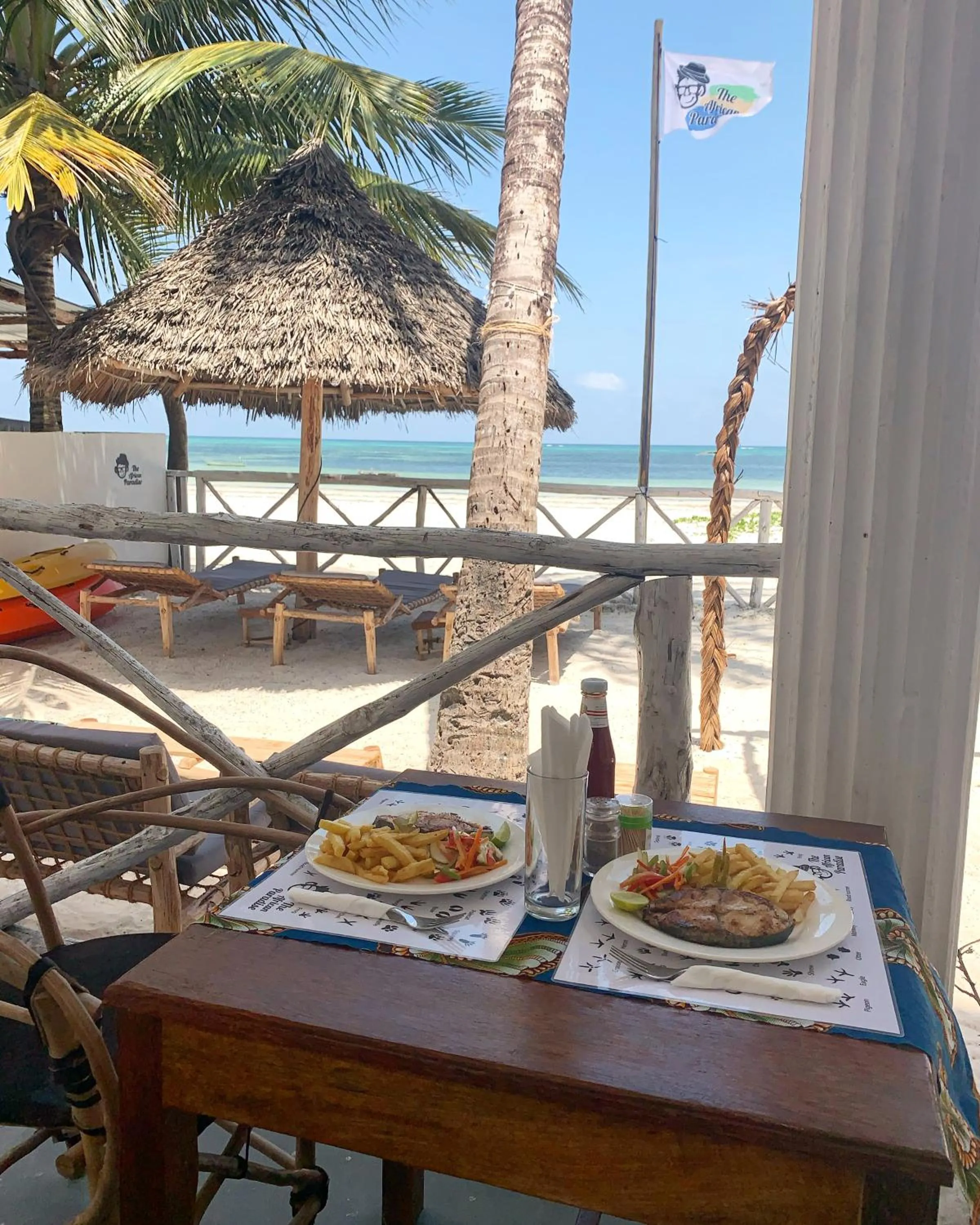 Food and drinks in The African Paradise Beach Hotel