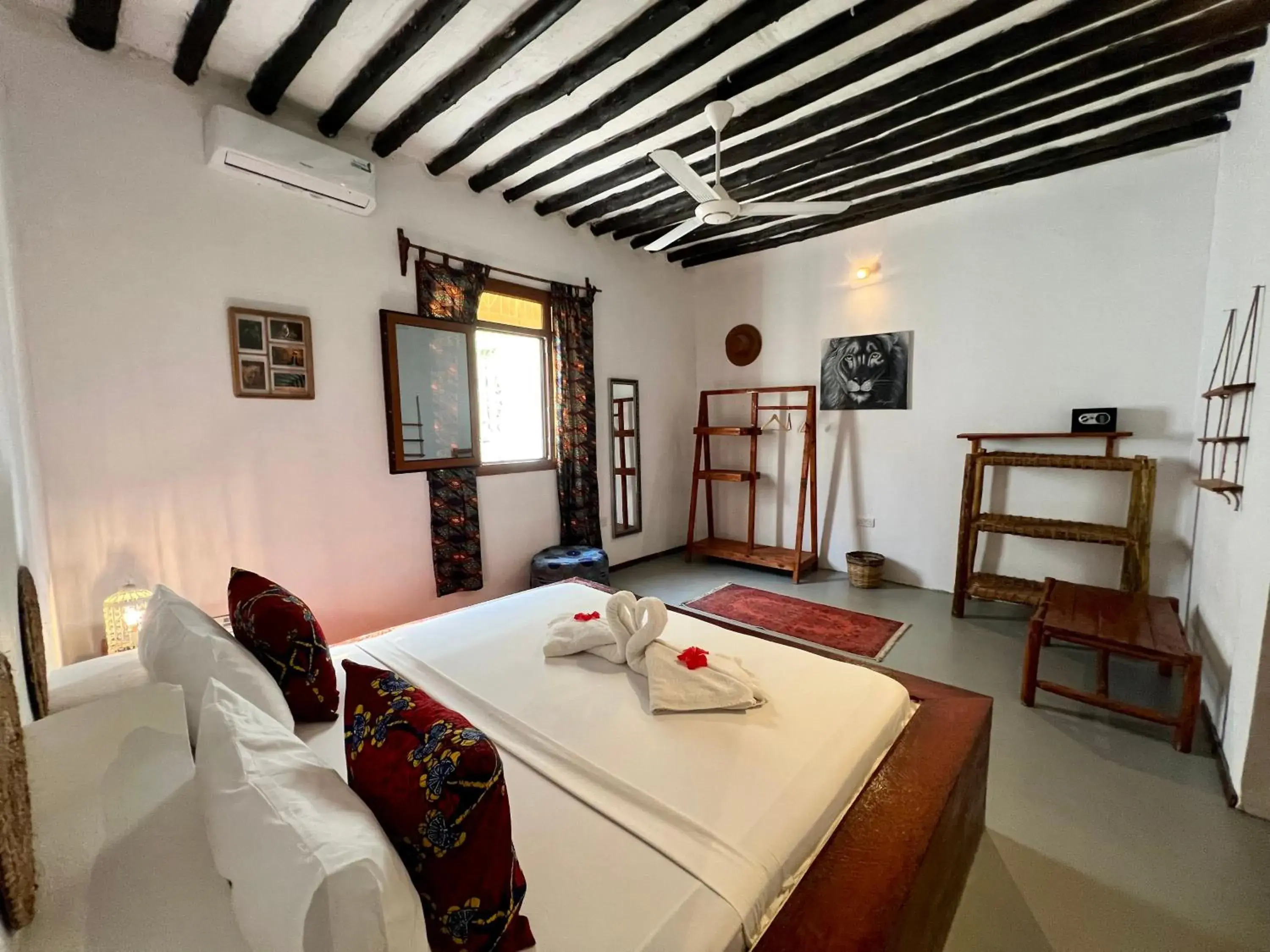 Deluxe Double Room in The African Paradise Beach Hotel Deluxe Double Room in The African Paradise Beach Hotel