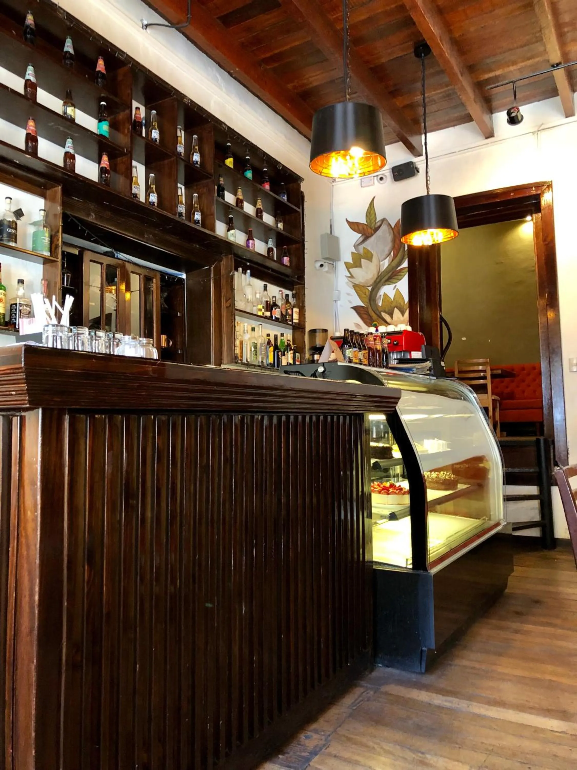 Restaurant/places to eat in Casa Biru Hotel Boutique