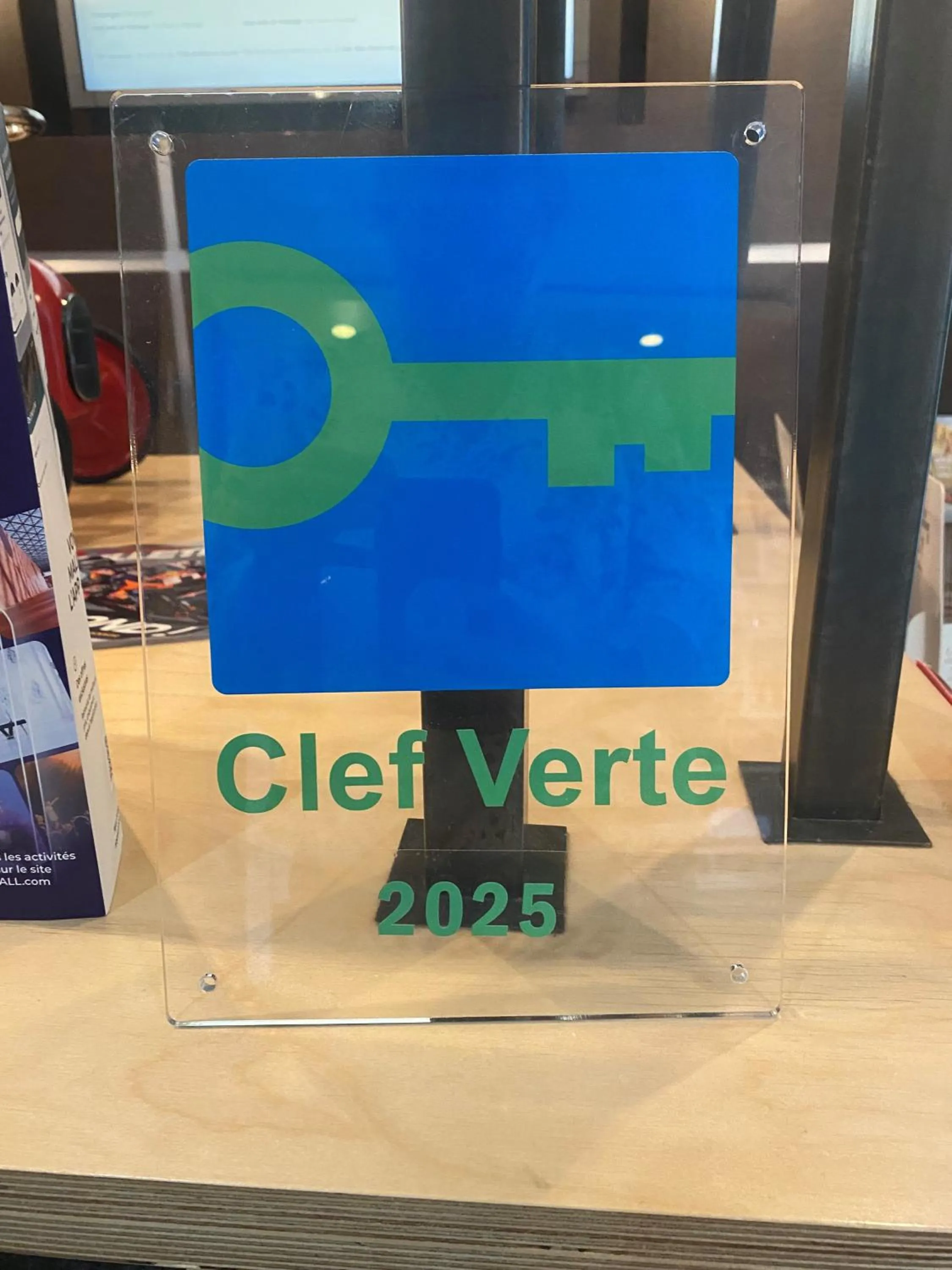 Logo/Certificate/Sign in Novotel Le Mans