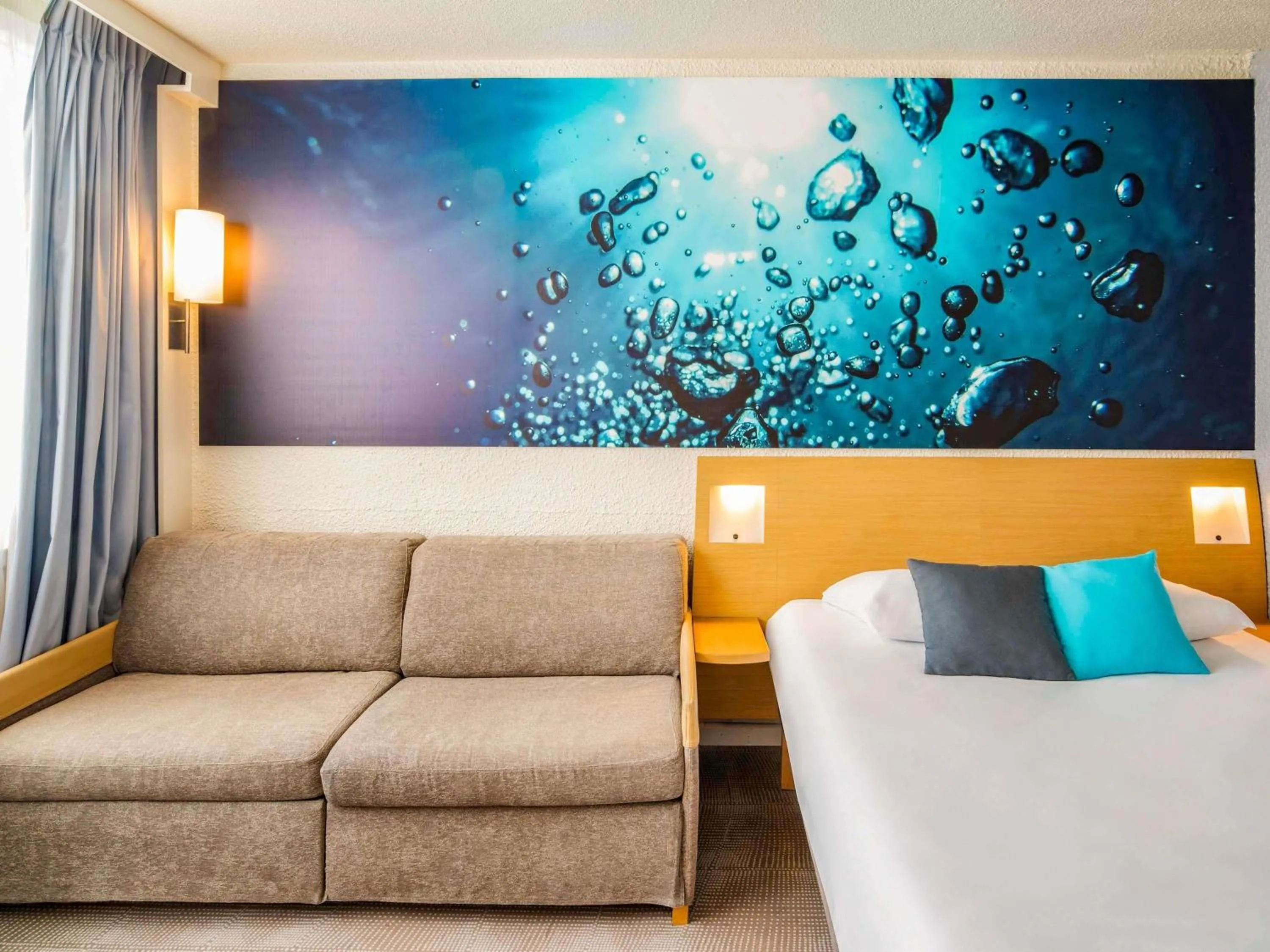 Other, Bed in Novotel Le Mans