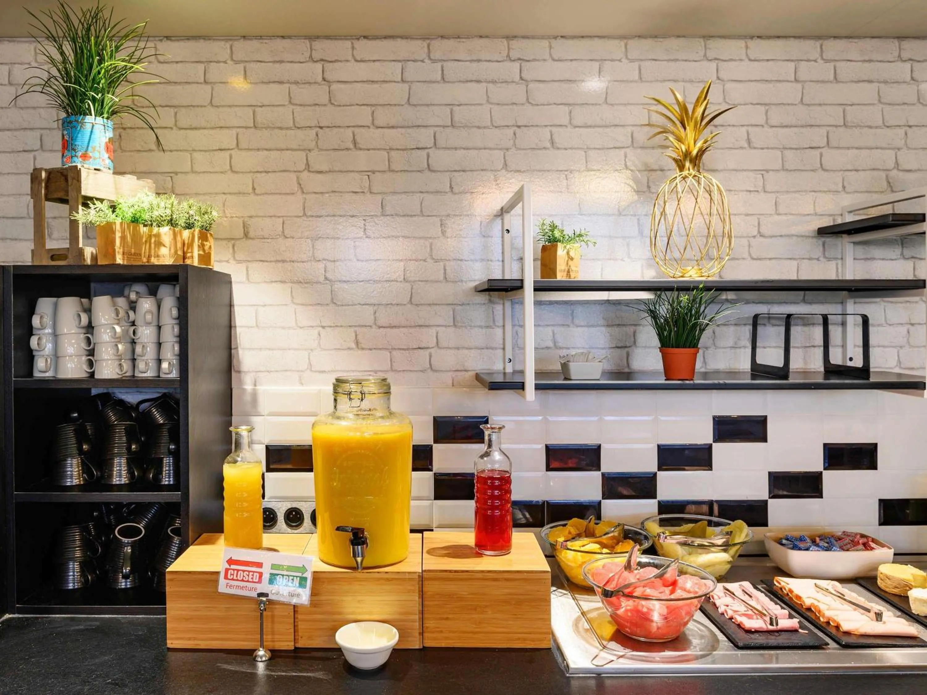 Breakfast in Novotel Le Mans