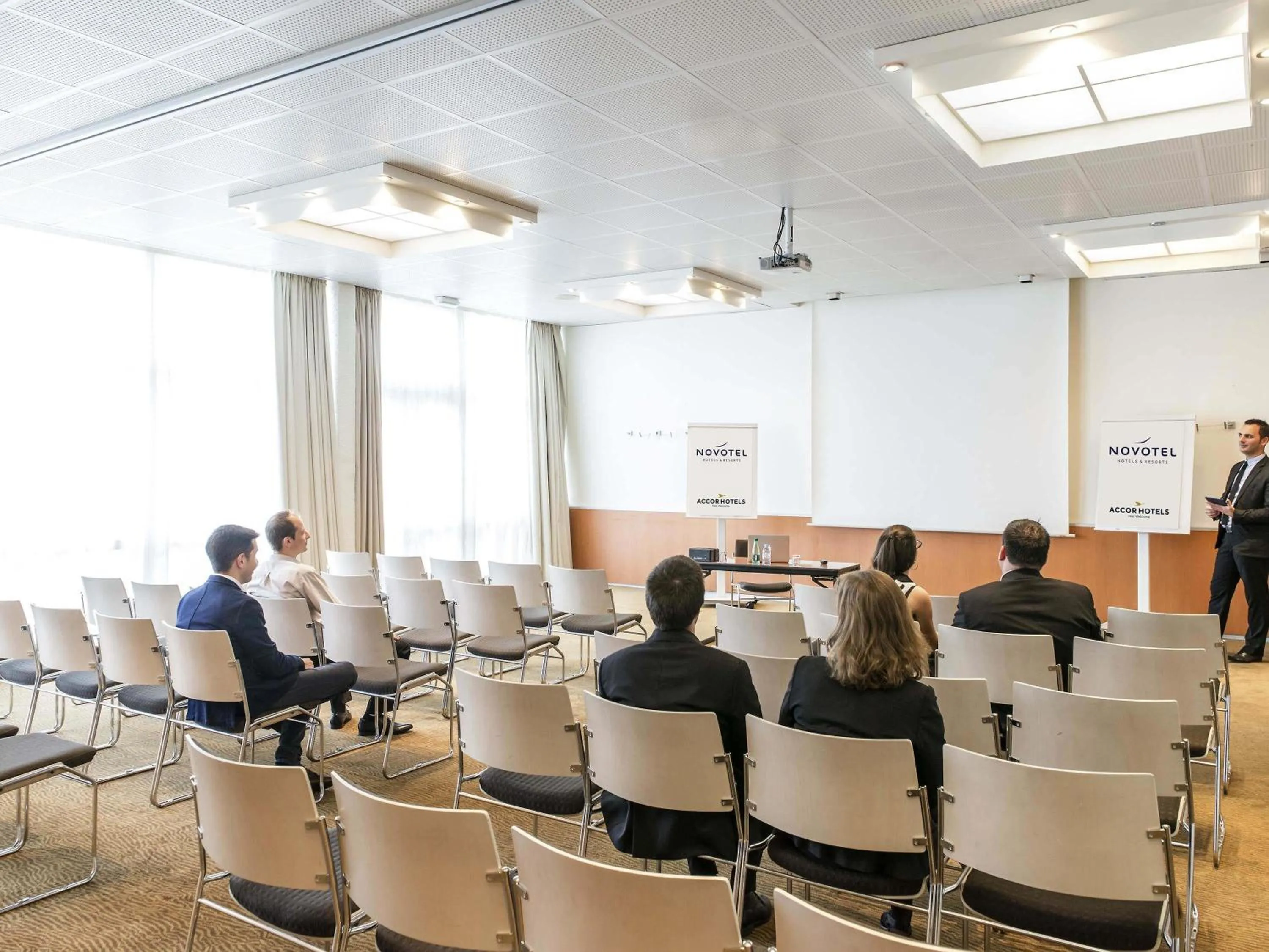 Meeting/conference room in Novotel Le Mans