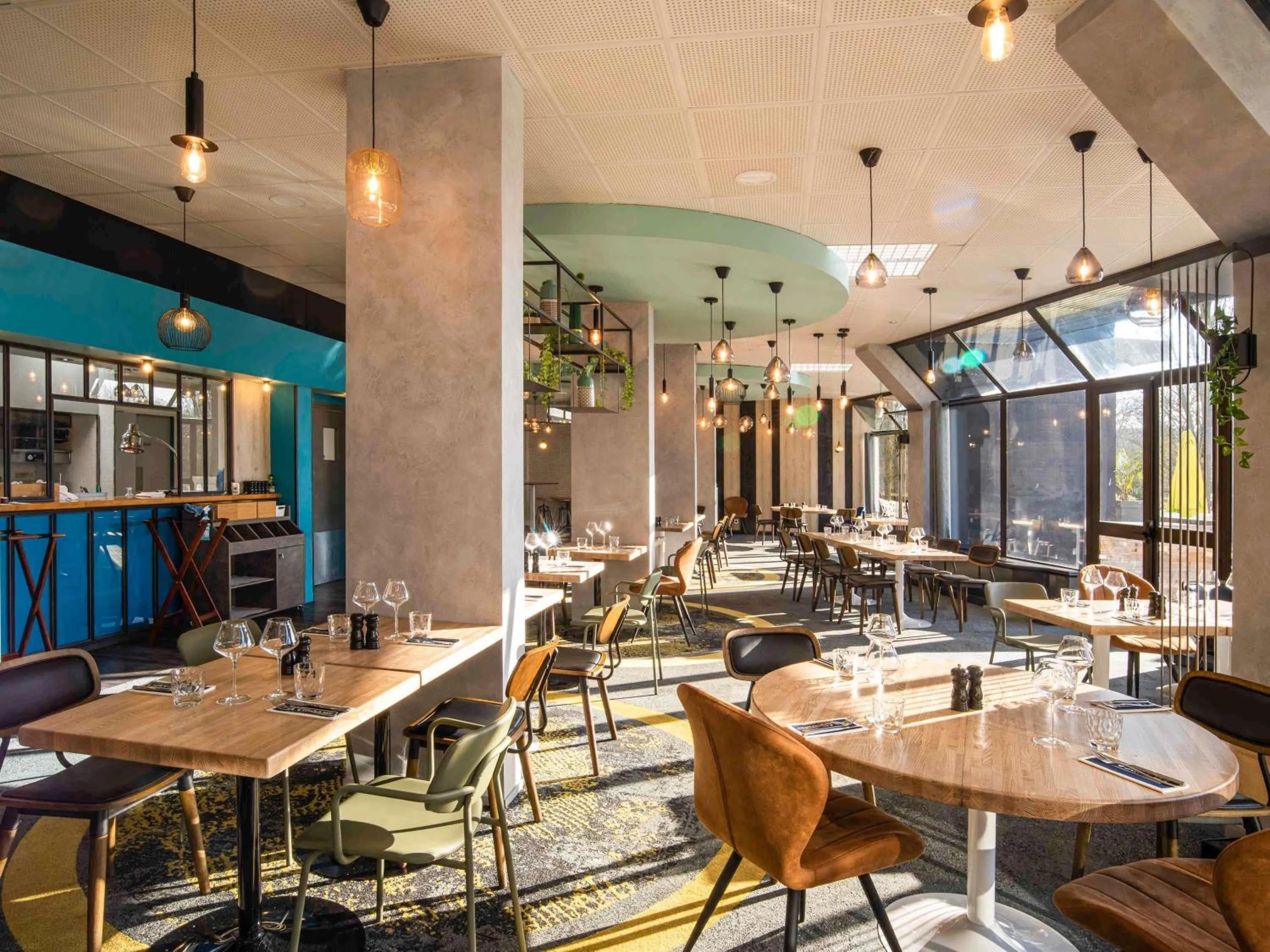 Restaurant/places to eat in Novotel Le Mans