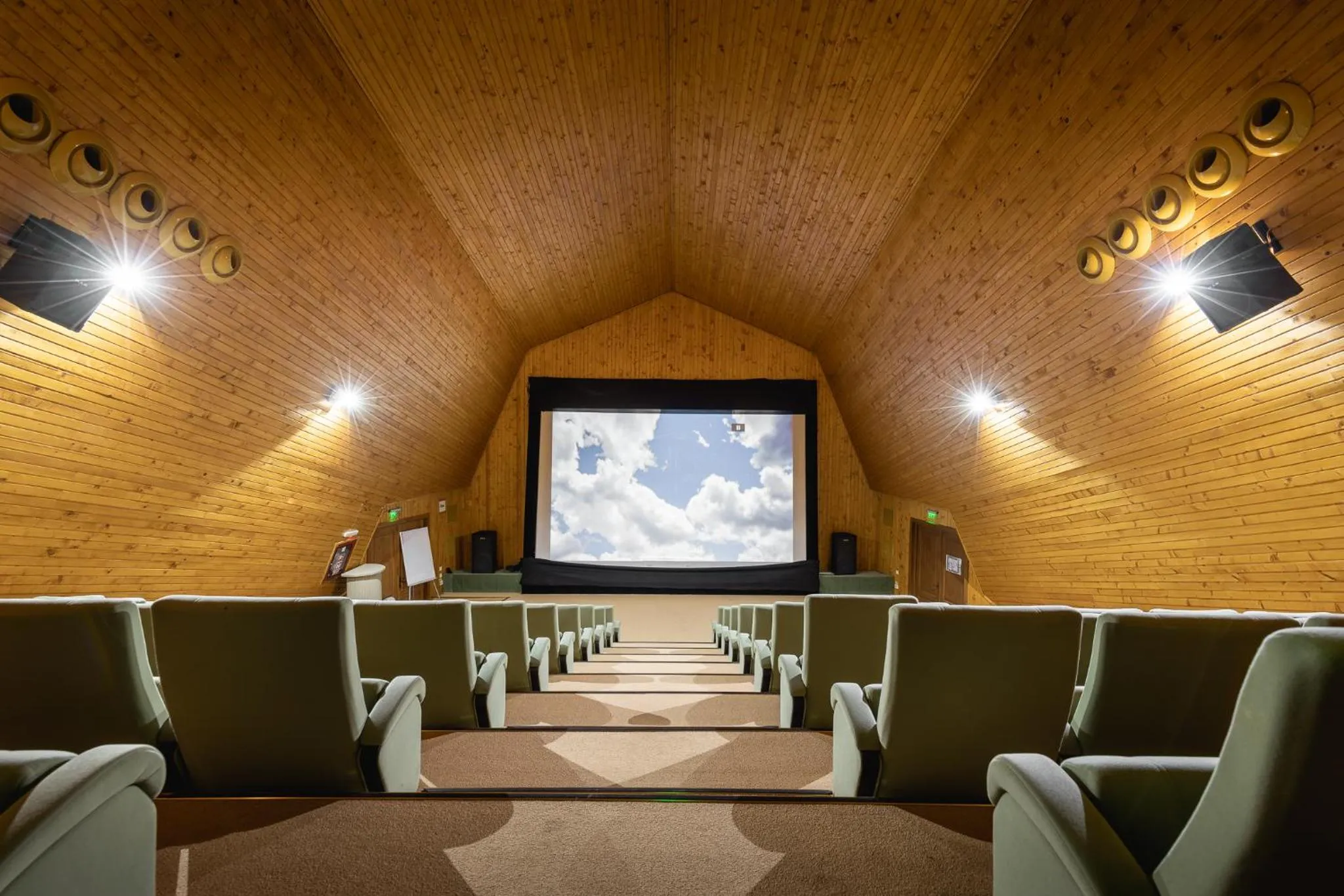 TV and multimedia in Green Village Resort