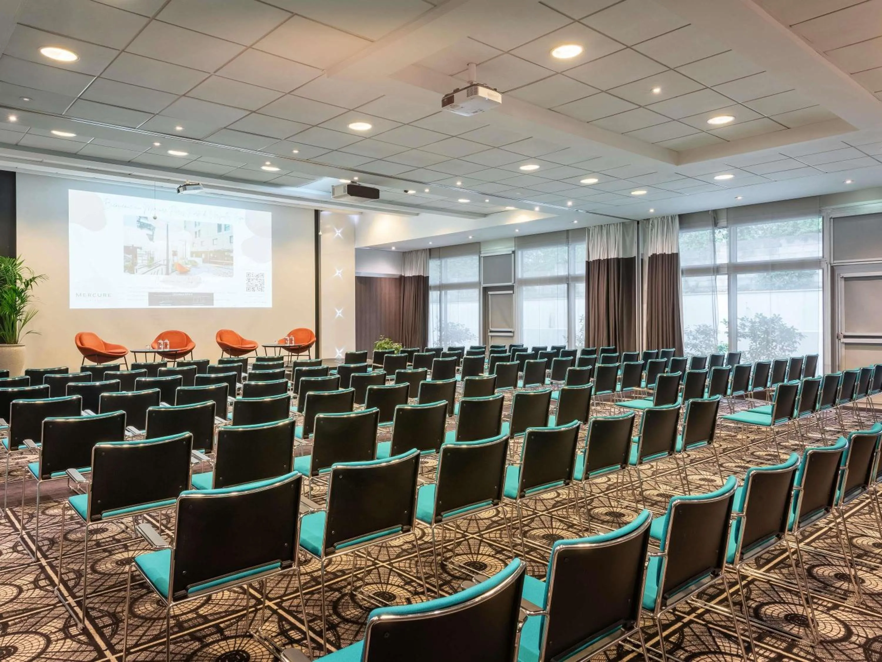 Meeting/conference room in Mercure Paris Porte De Versailles Expo
