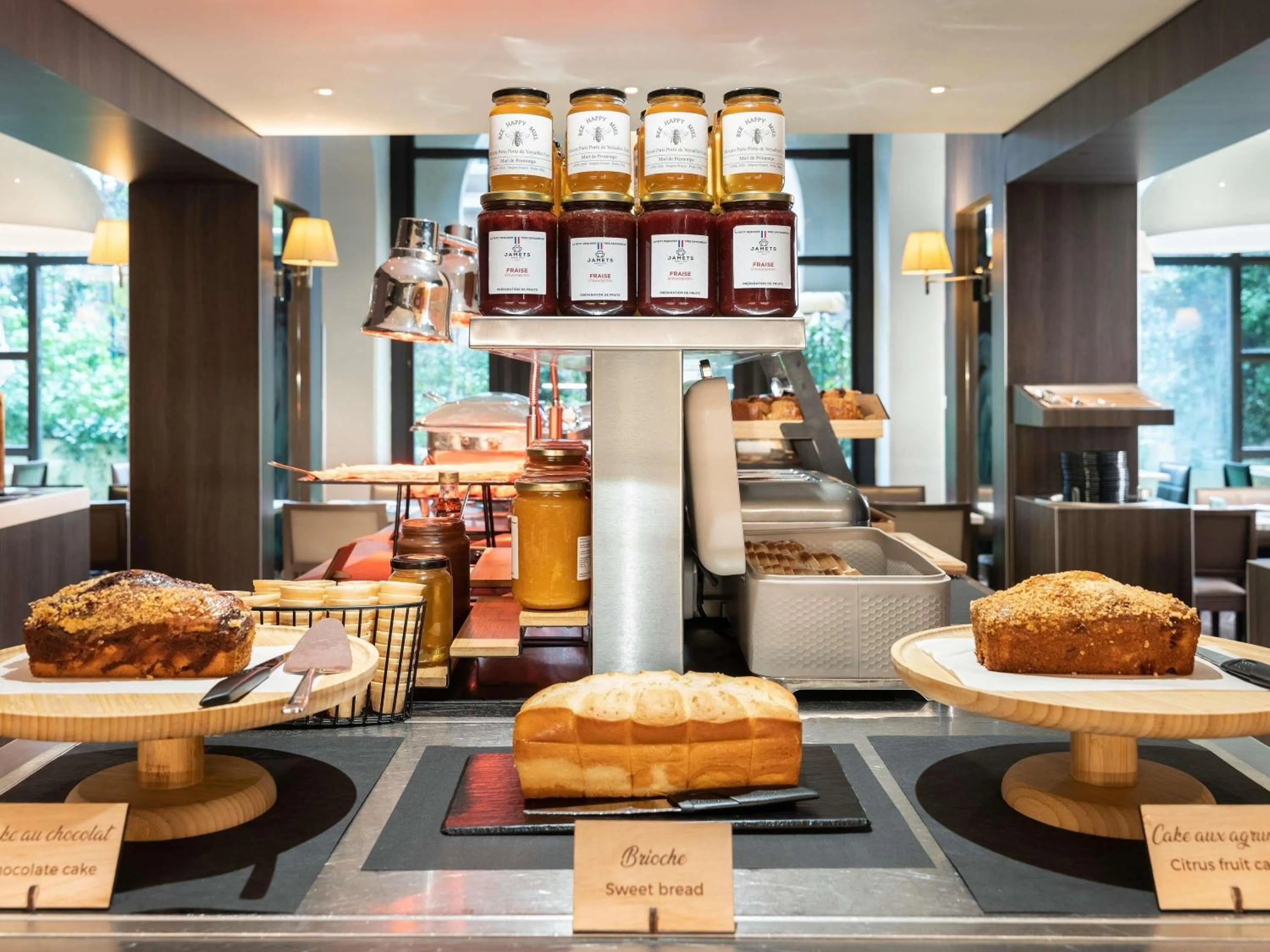 Breakfast in Mercure Paris Porte De Versailles Expo