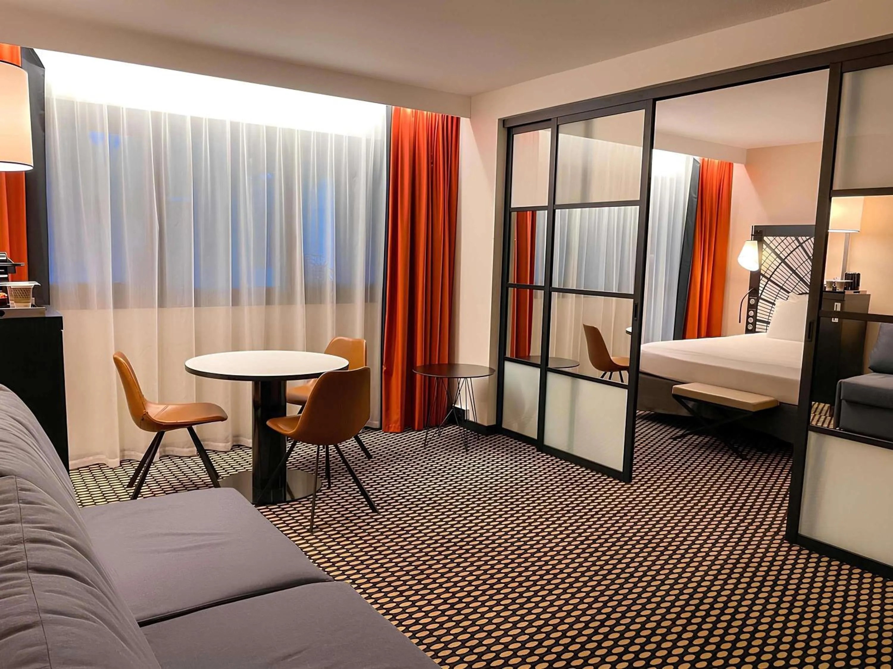 Bedroom, Bed in Mercure Paris Porte De Versailles Expo