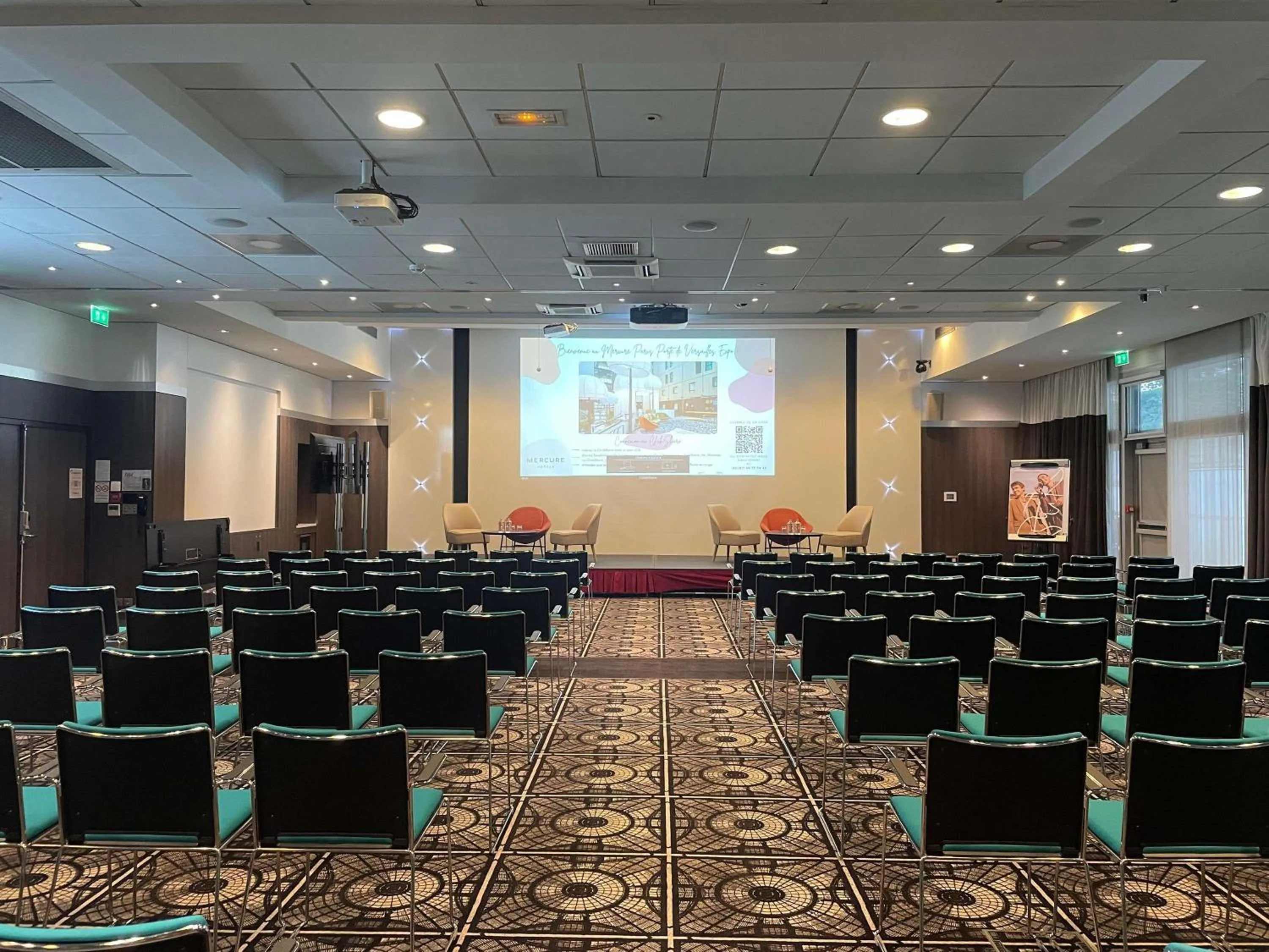 Meeting/conference room in Mercure Paris Porte De Versailles Expo