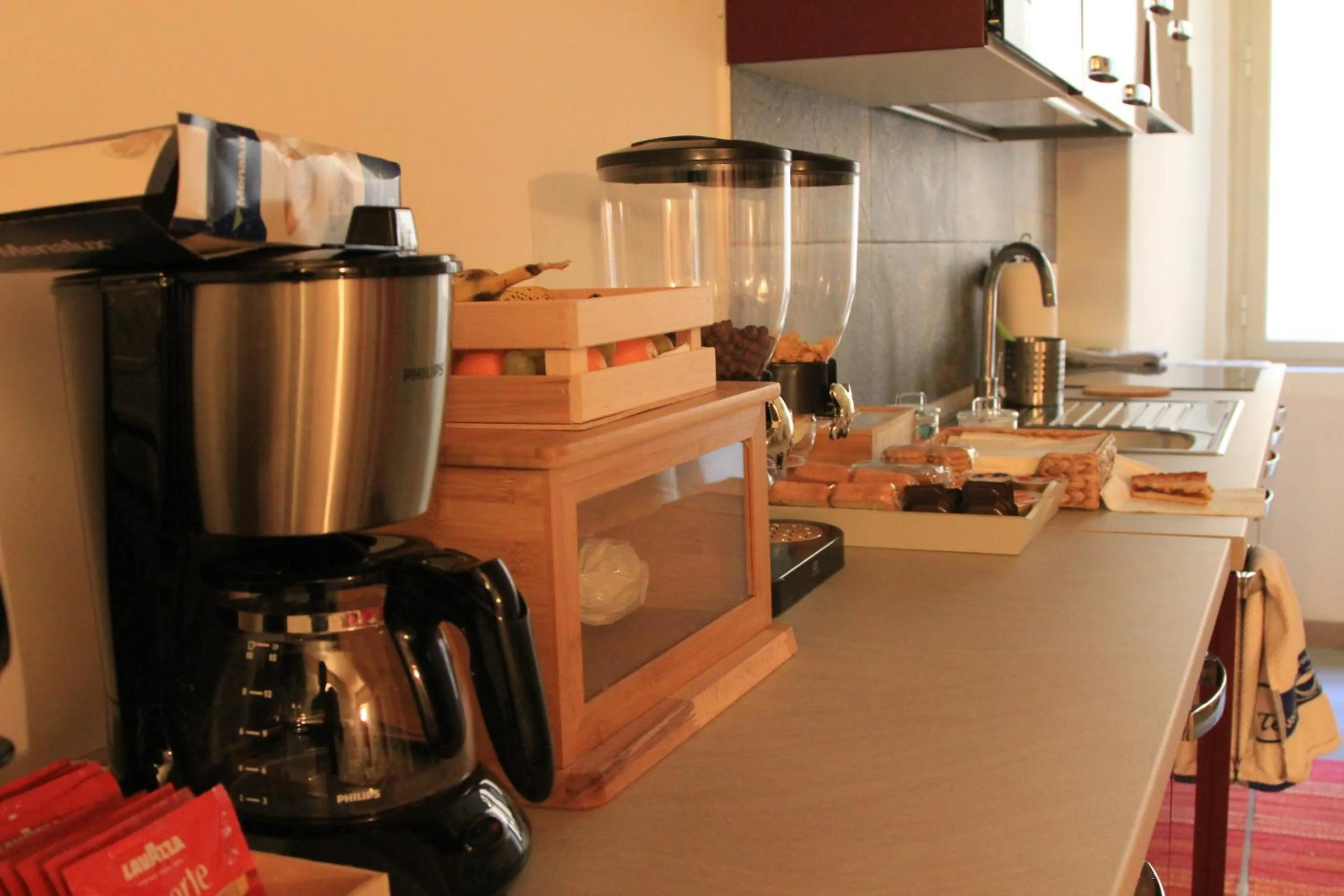 Kitchen or kitchenette in Sesta Strada