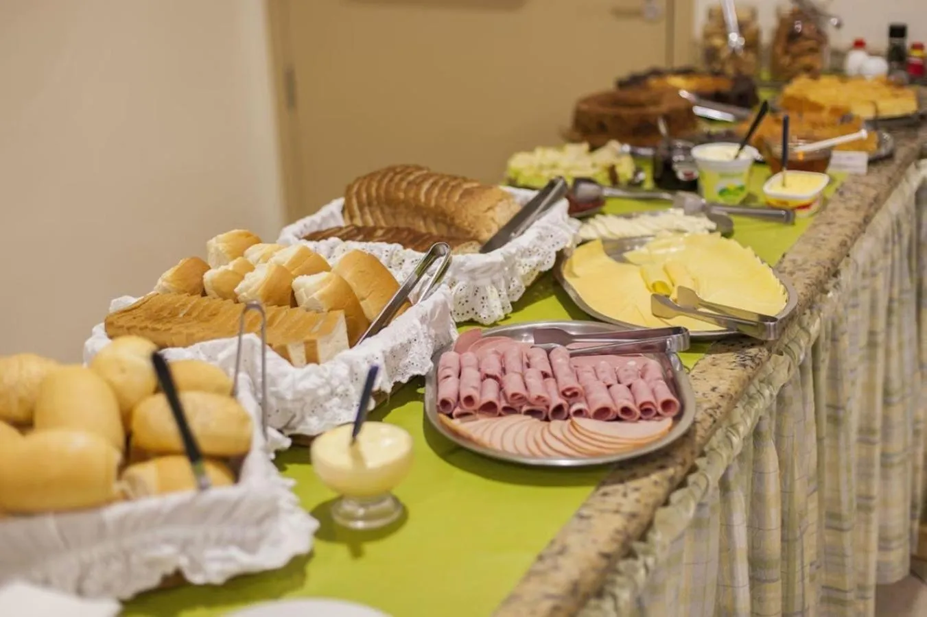 Food in Andardac Hotel