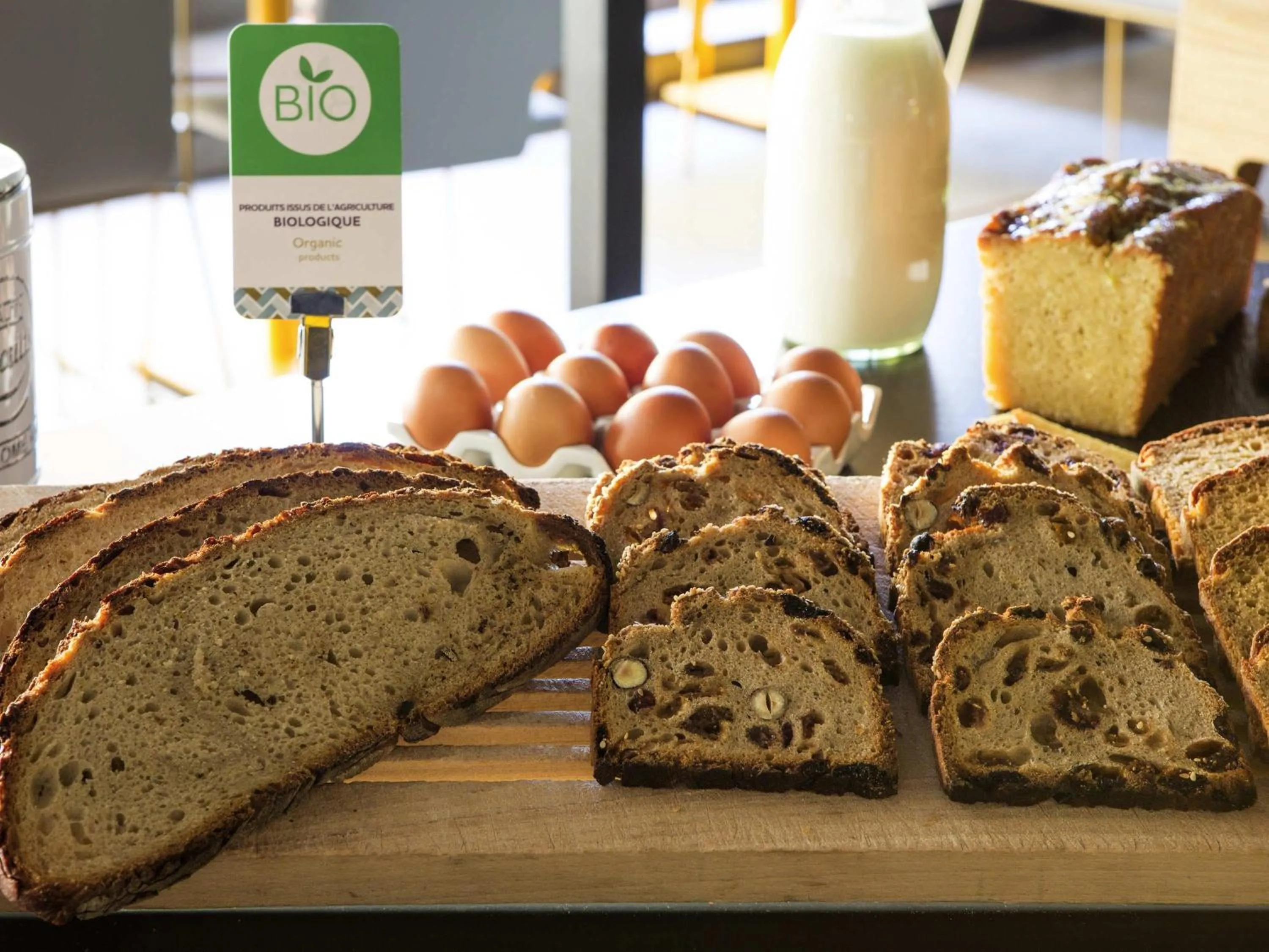 Restaurant/places to eat in Mercure Paris Sud Les Ulis-Courtaboeuf