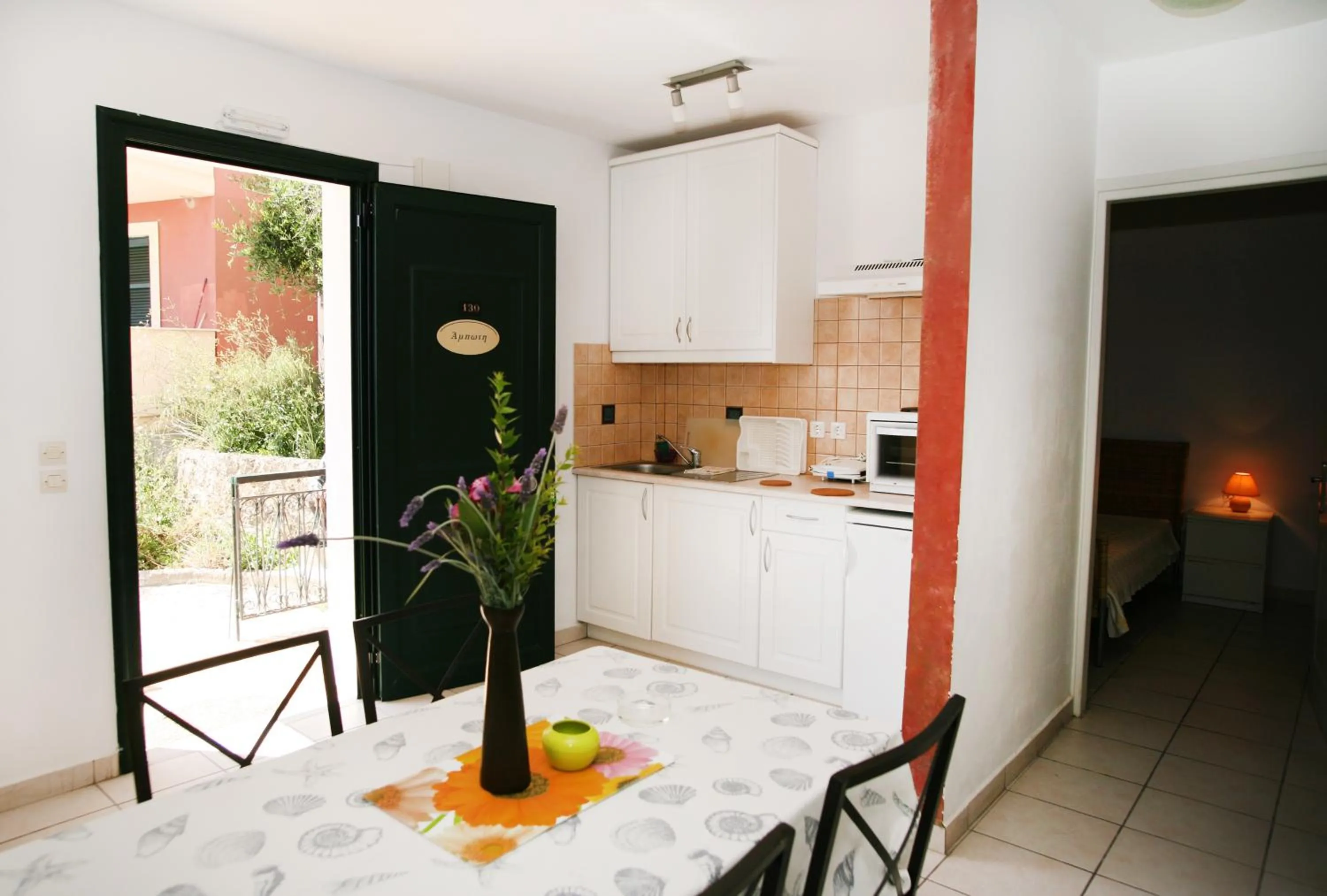 Dining area in Glyfada Gorgona Apartments
