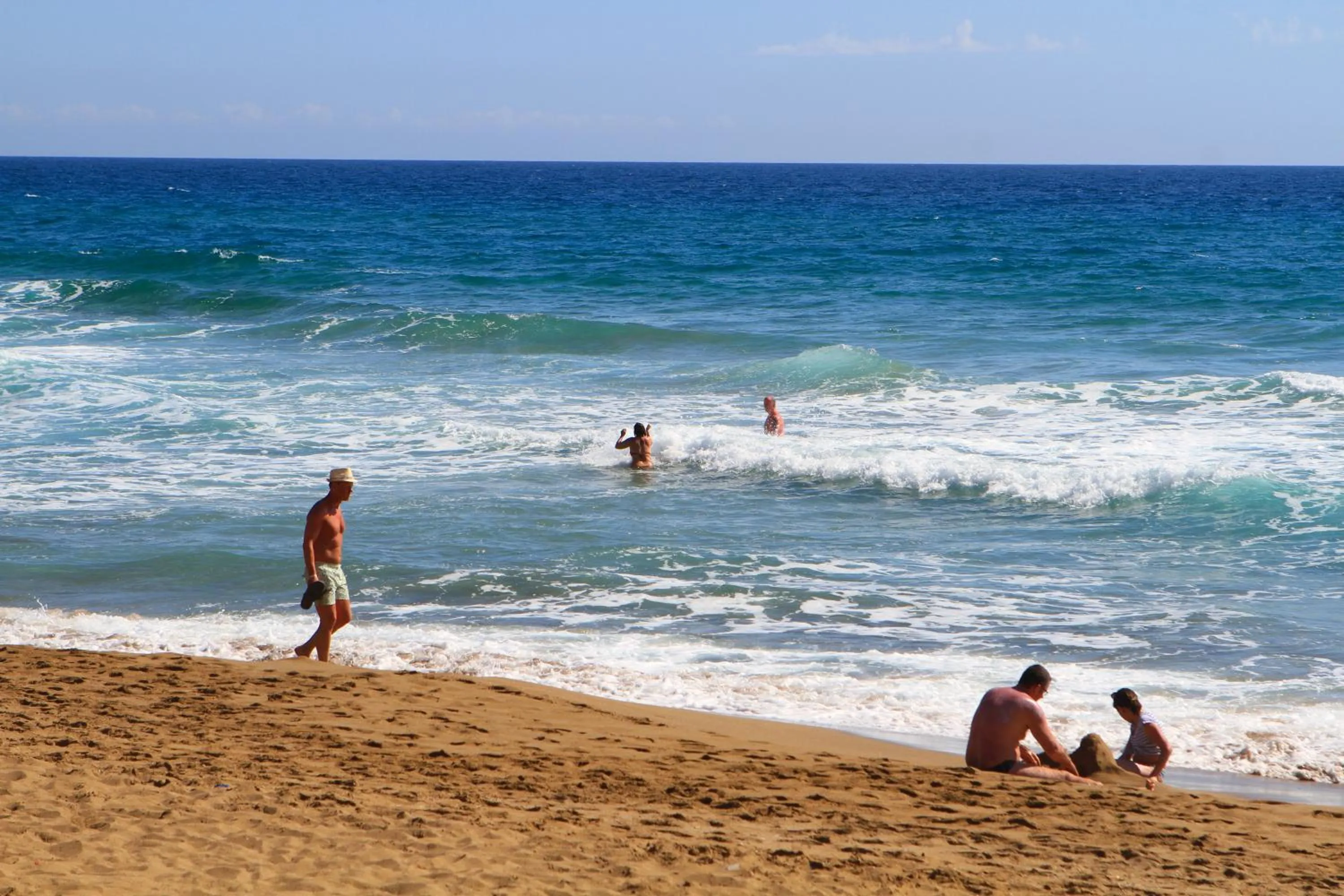 Day in Glyfada Gorgona Apartments