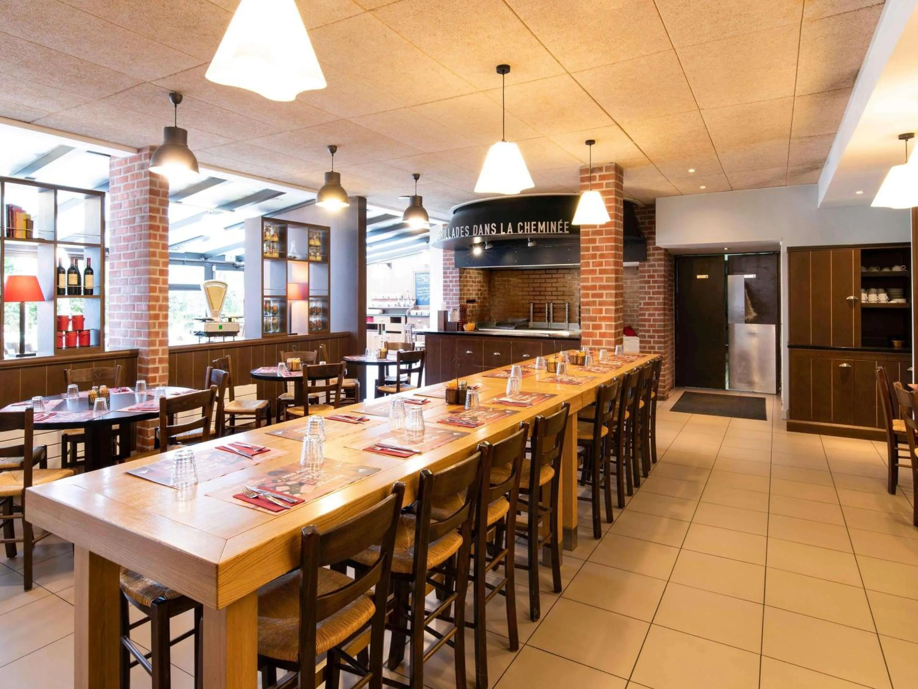 Restaurant/places to eat in ibis Styles Parc des Expositions de Villepinte