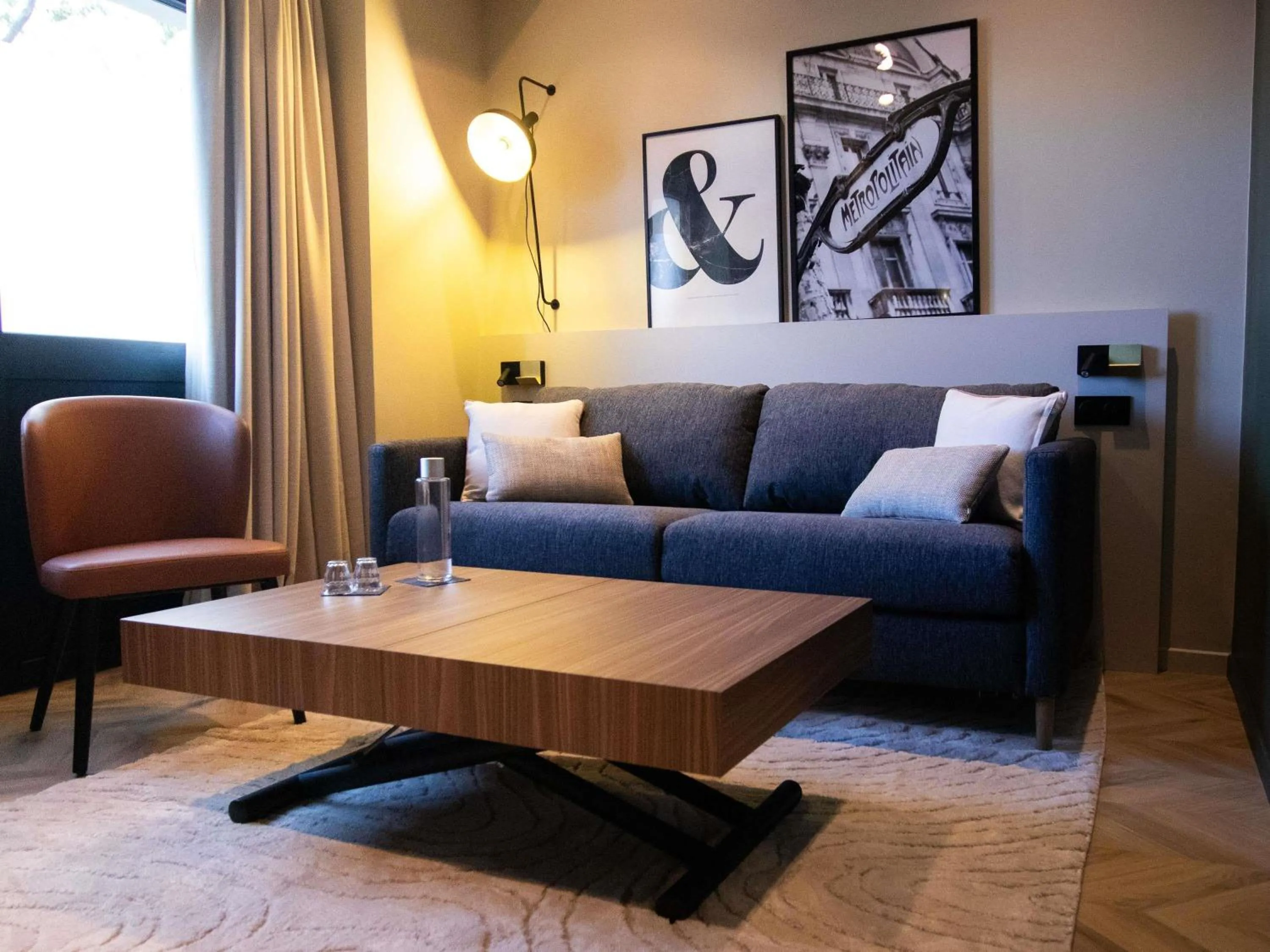 Bedroom in Mercure Paris Tour Eiffel Pont Mirabeau