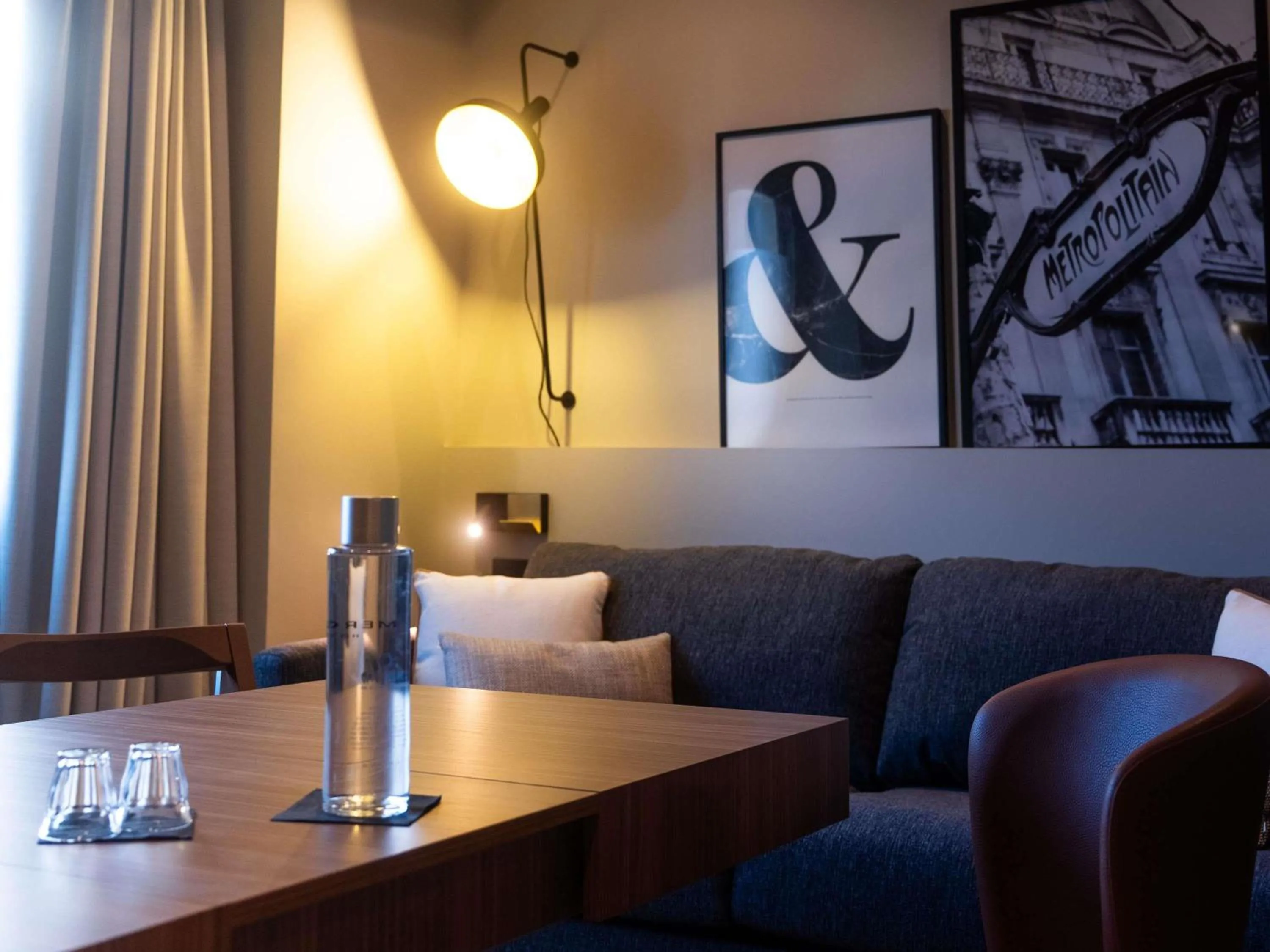 Bedroom in Mercure Paris Tour Eiffel Pont Mirabeau