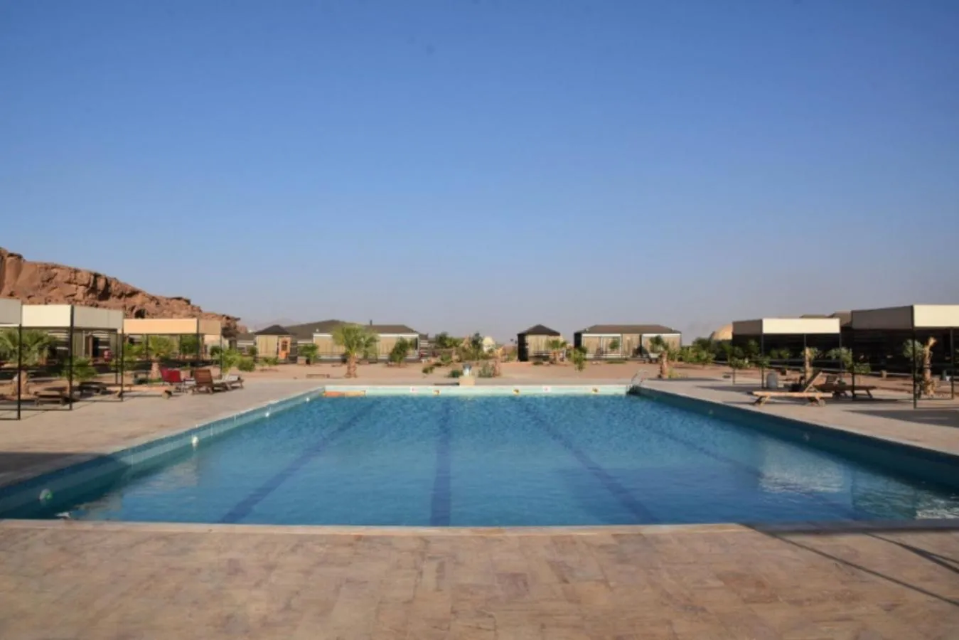 Swimming pool in Al Sultana Luxury Camp