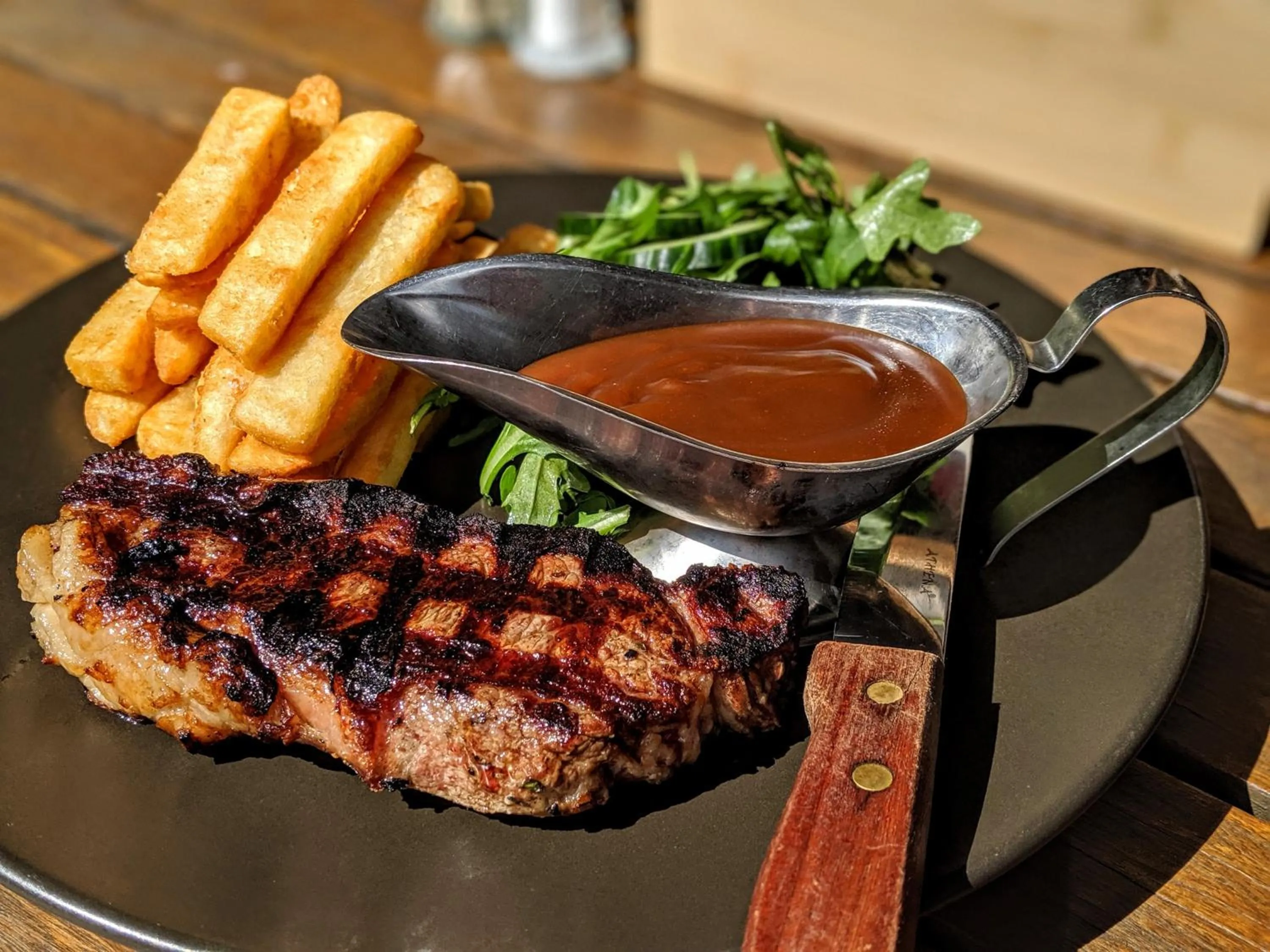 Food and drinks in Royal Derby Hotel